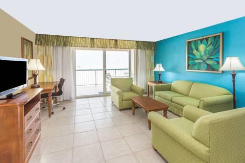 Wyndham Garden Fort Myers Beach in Fort Myers Beach FL 75