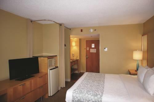 La Quinta Inn  Suites Sarasota in Sarasota FL 21