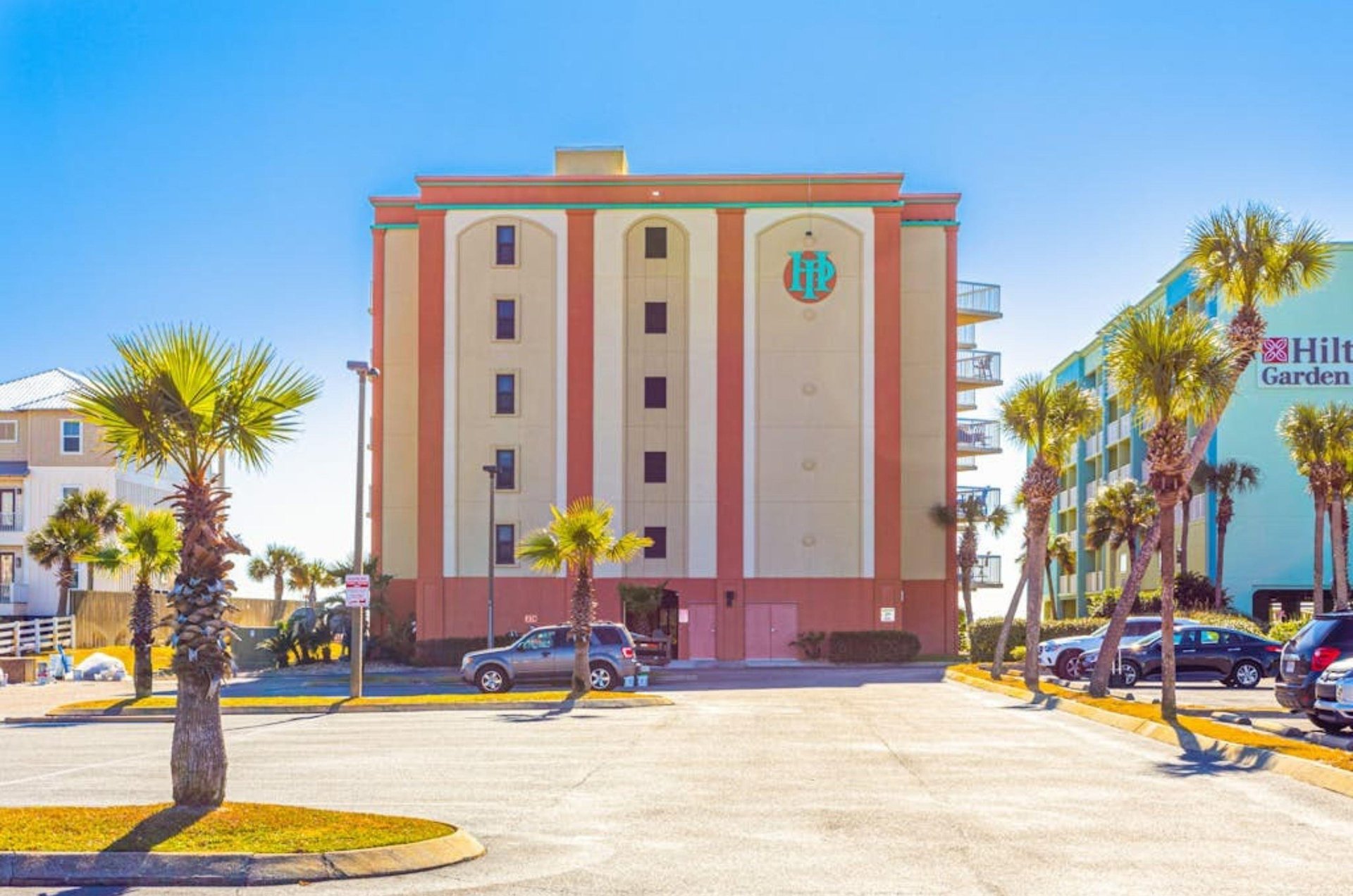 The streetside exterior of Harbour Place in Orange Beach Alabama