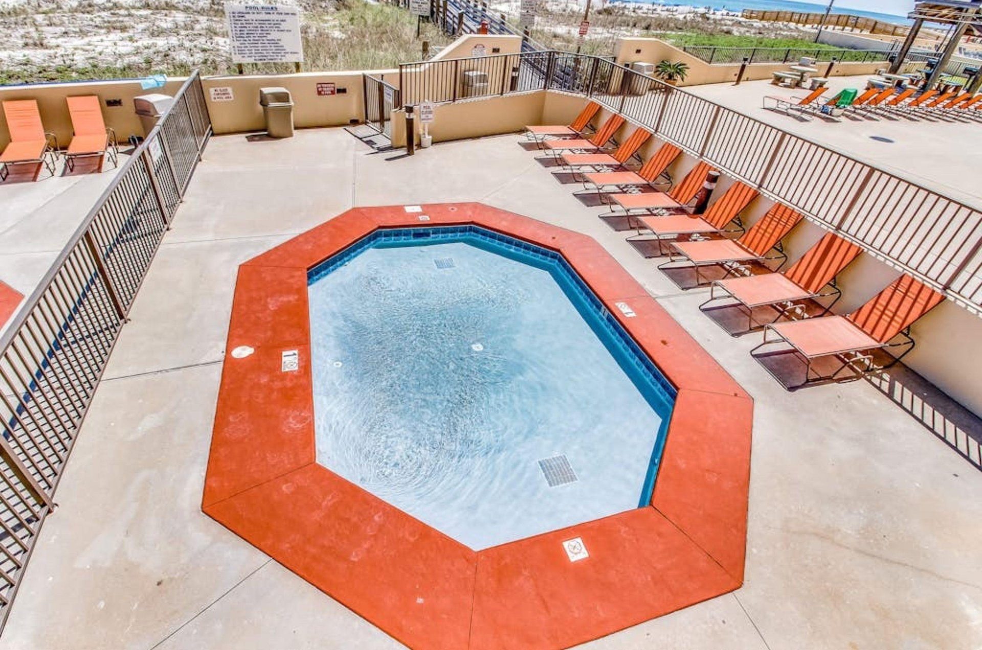 An overhead view of the kiddie pool at Phoenix III in Orange Beach Alabama