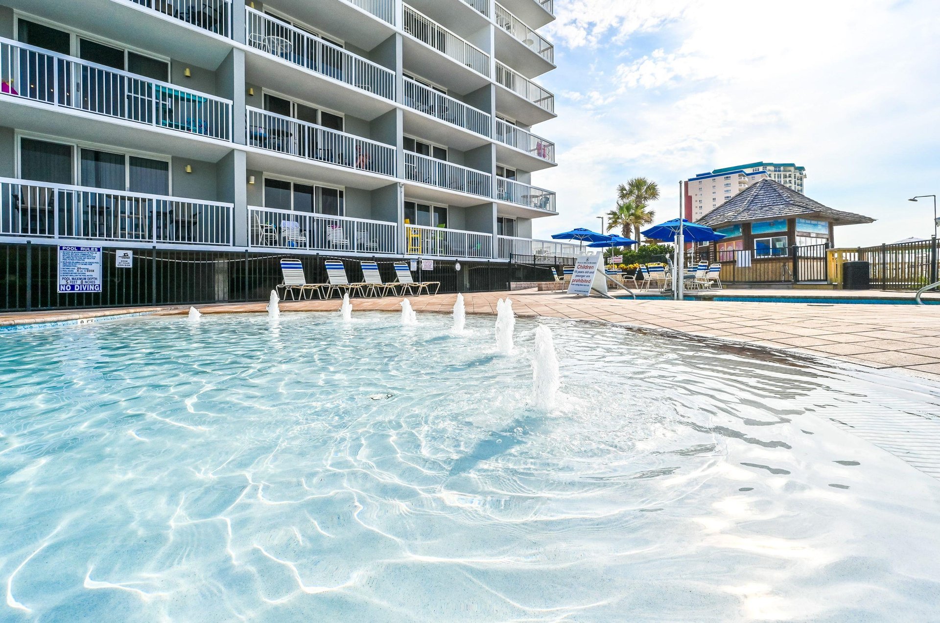 The zeroentry pool features water spouts
