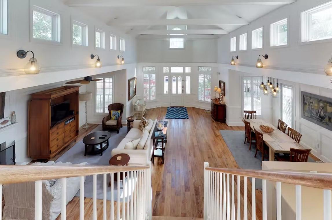 Seaside  Nobellas Retreat offers stunning living area