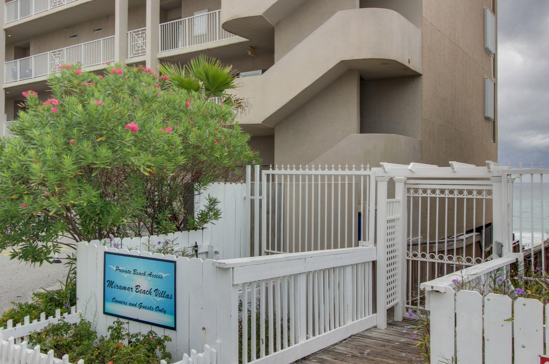 The propretys private beach access