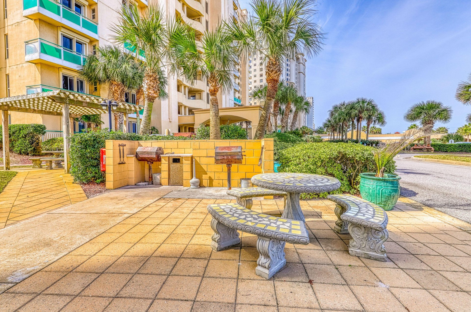 477763 Other Navarre Beach Condo Rentals  2012 0 202312 51311