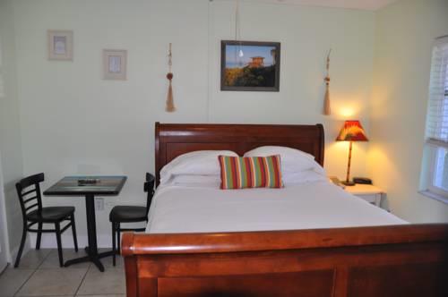 Lido Islander Inn and Suites  Sarasota in Sarasota FL 87