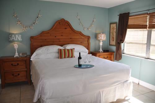 Lido Islander Inn And Suites  Sarasota in Sarasota FL 29