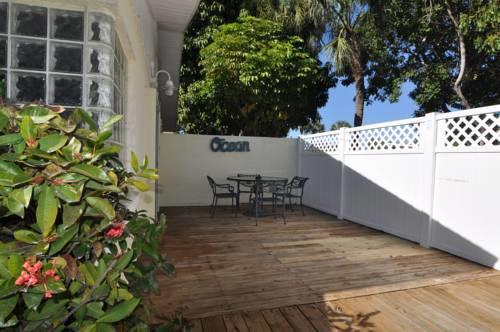 Lido Islander Inn And Suites  Sarasota in Sarasota FL 68