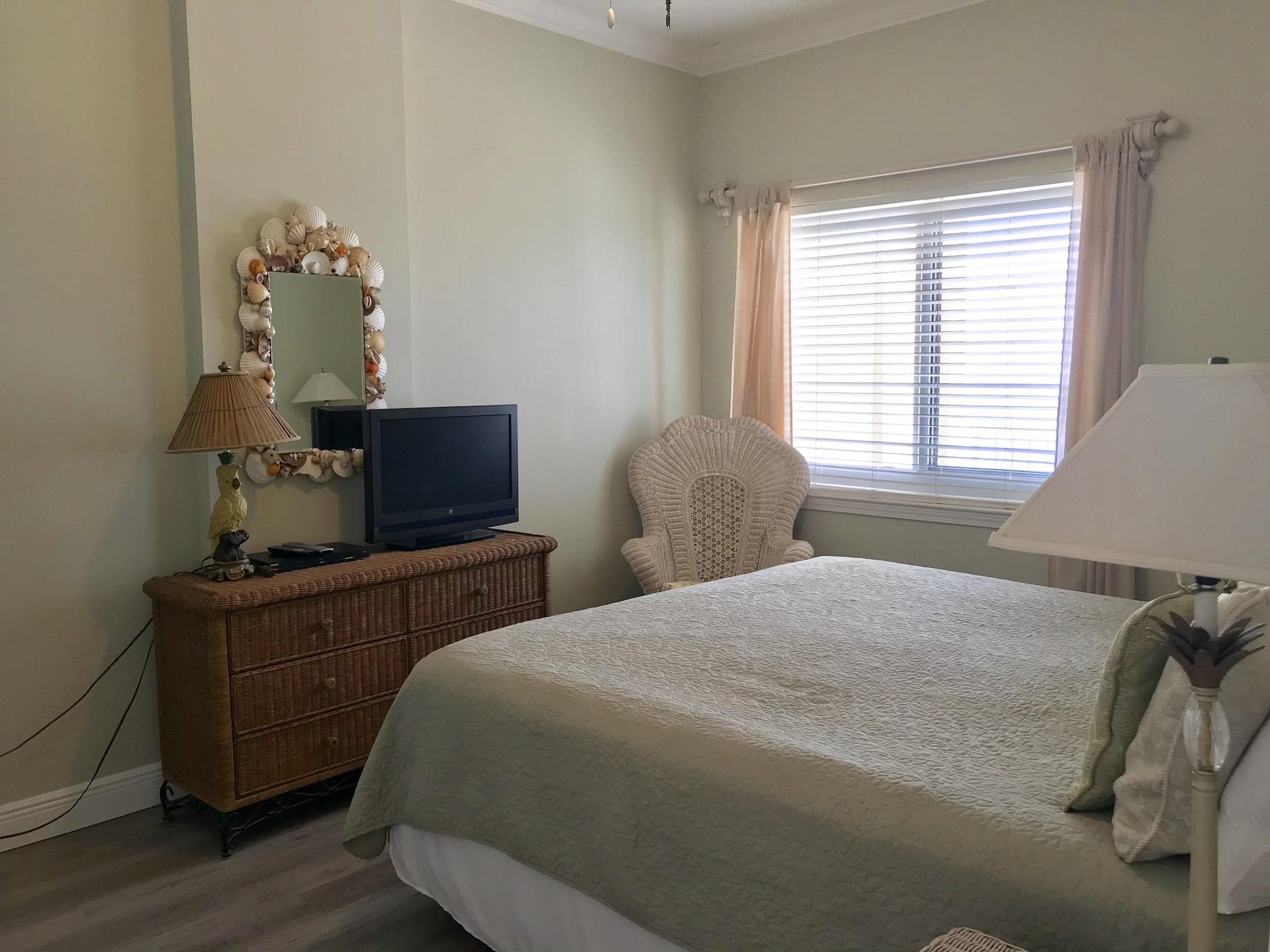 Royal Palms 1305 8