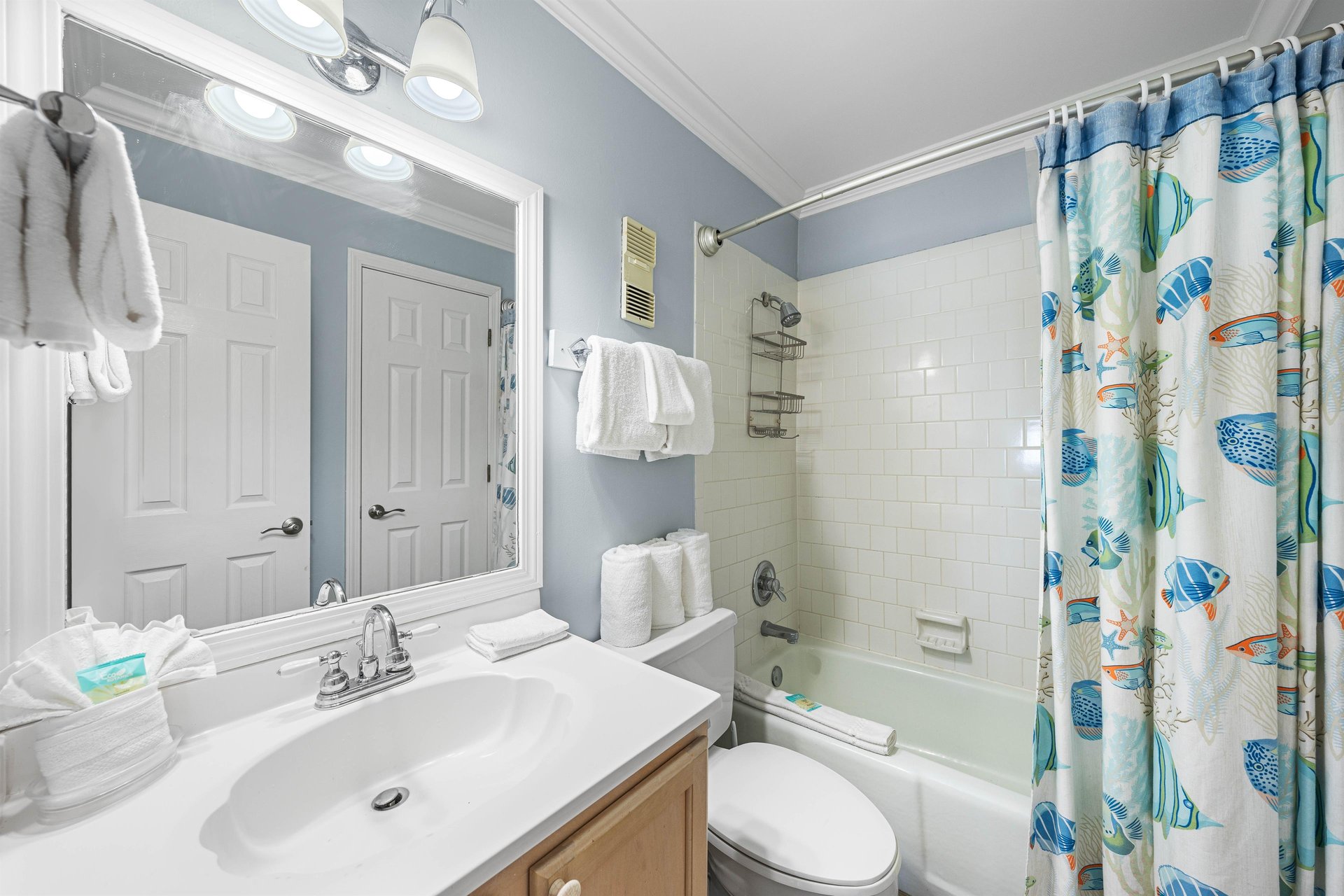 HSRC Guest Bathroom With TubShower Combo