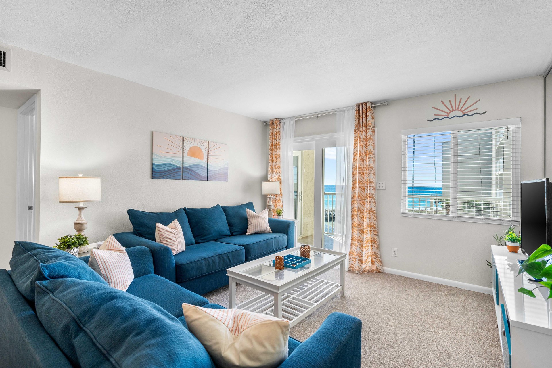 HSRC Living Area With Sofa Sleeper