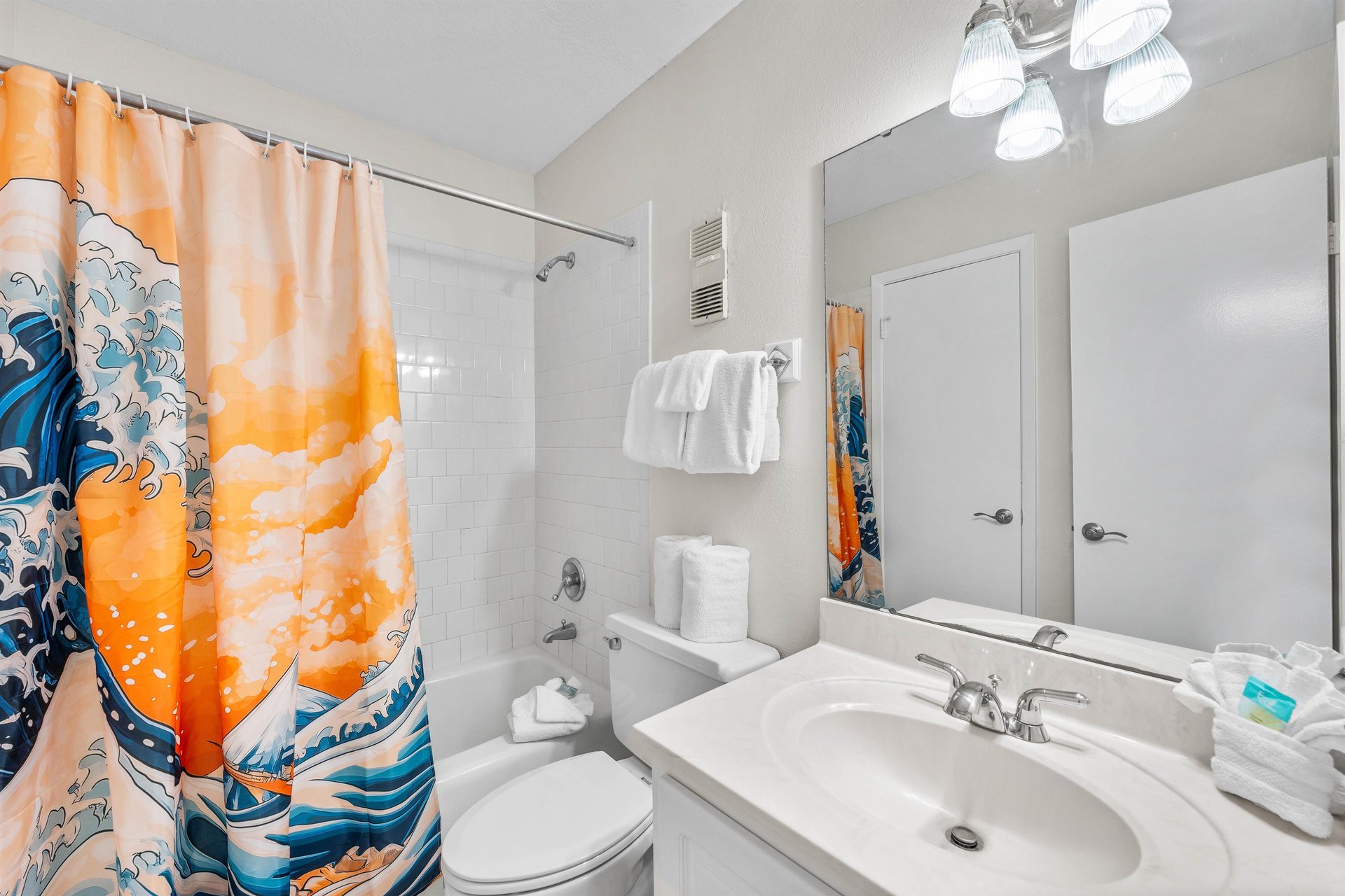 HSRC Guest Bathroom With TubShower Combo