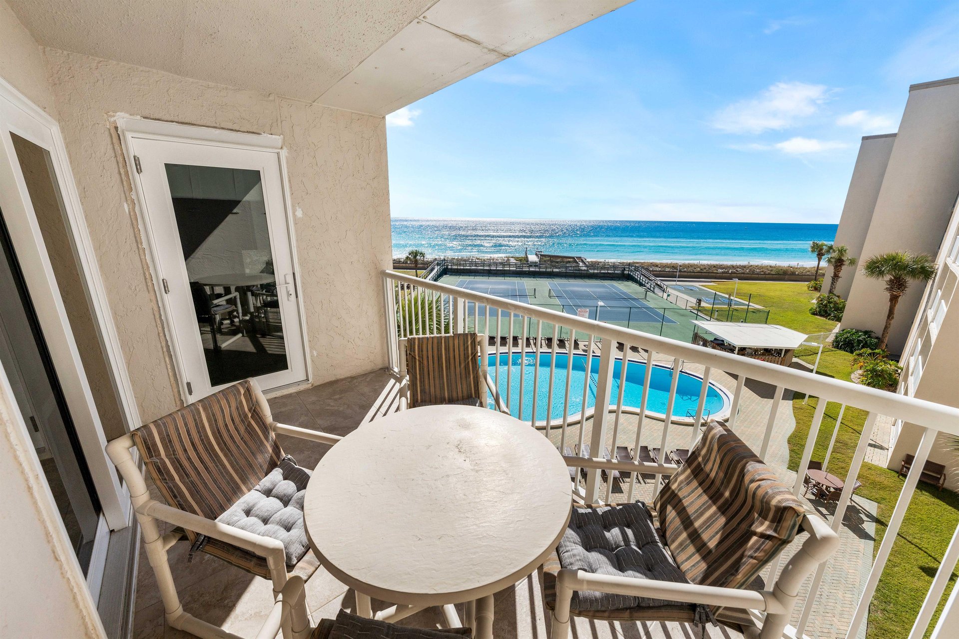 HSRC Private Balcony