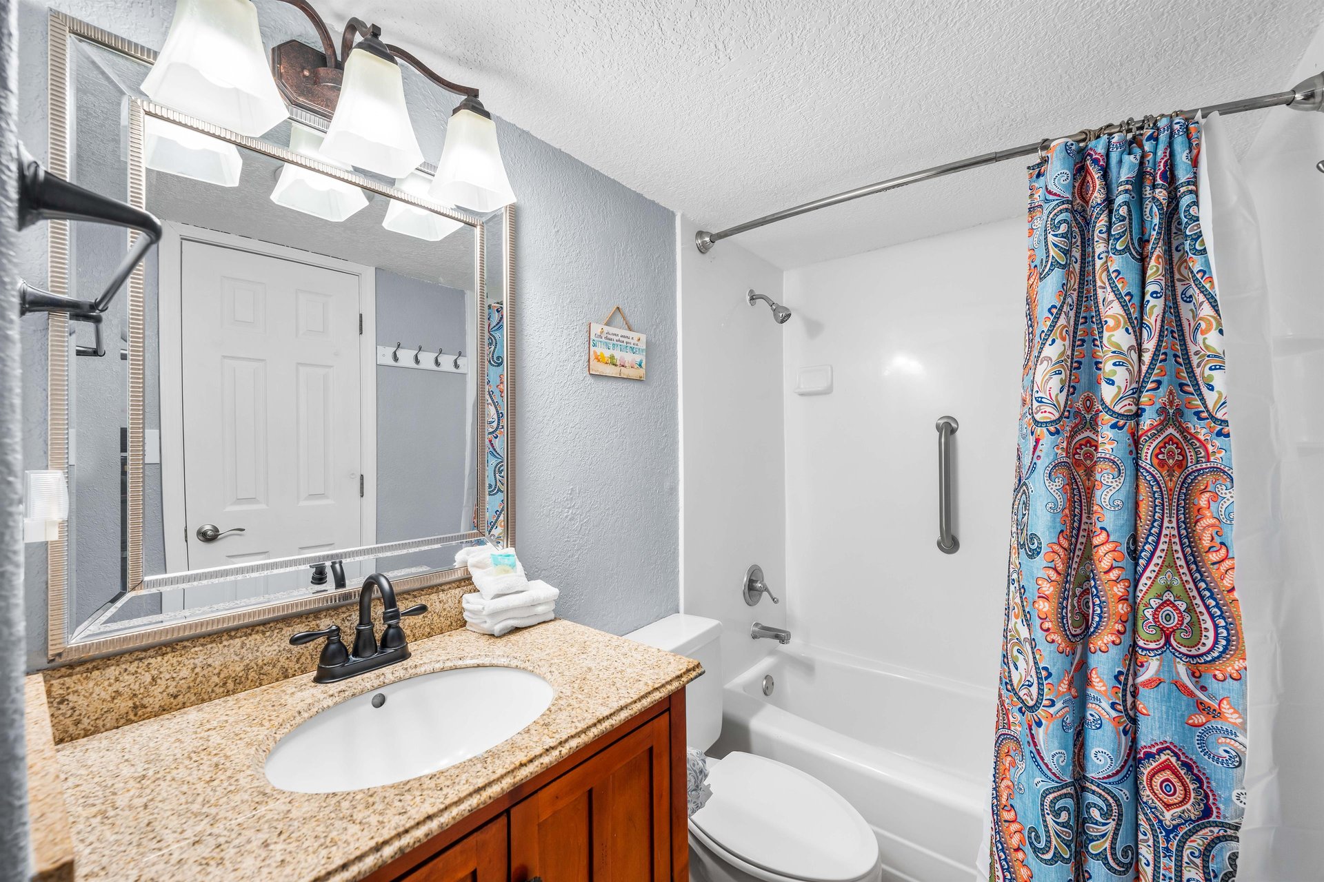 HSRC Bathroom With TubShower Combo