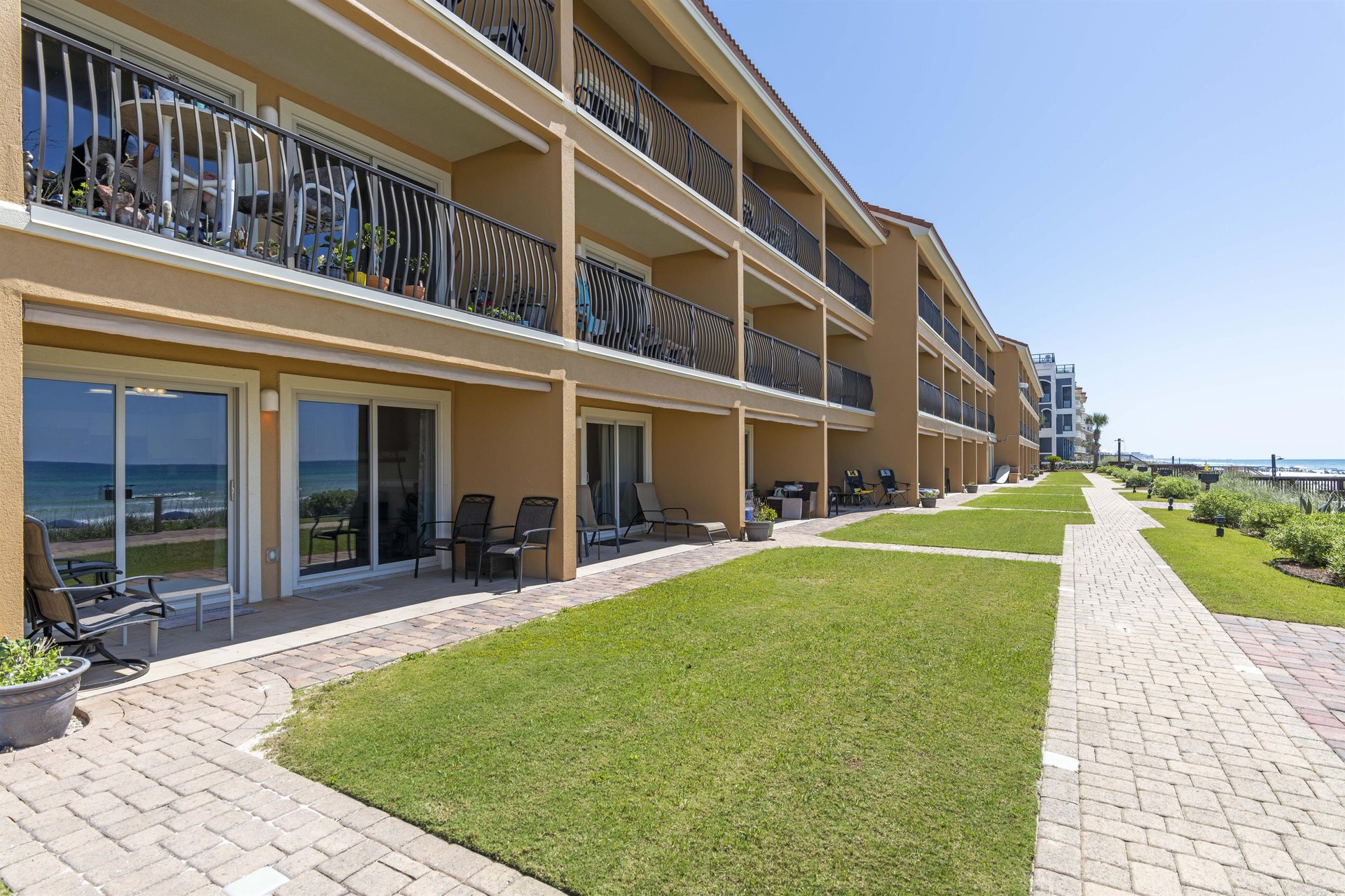 Coral Reef Club 14 19