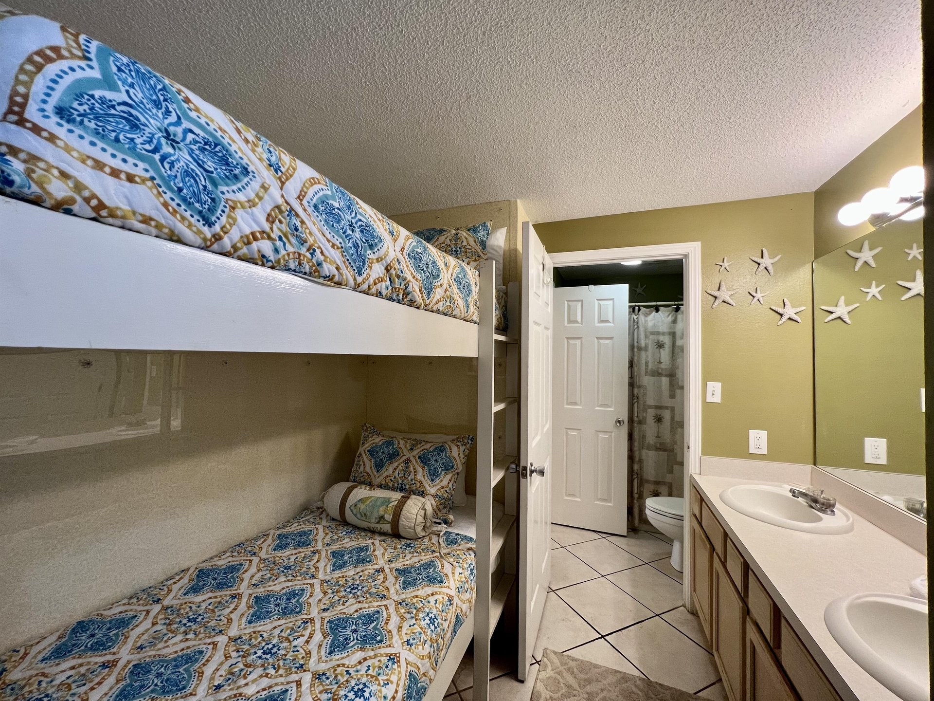 Sinks and bunks