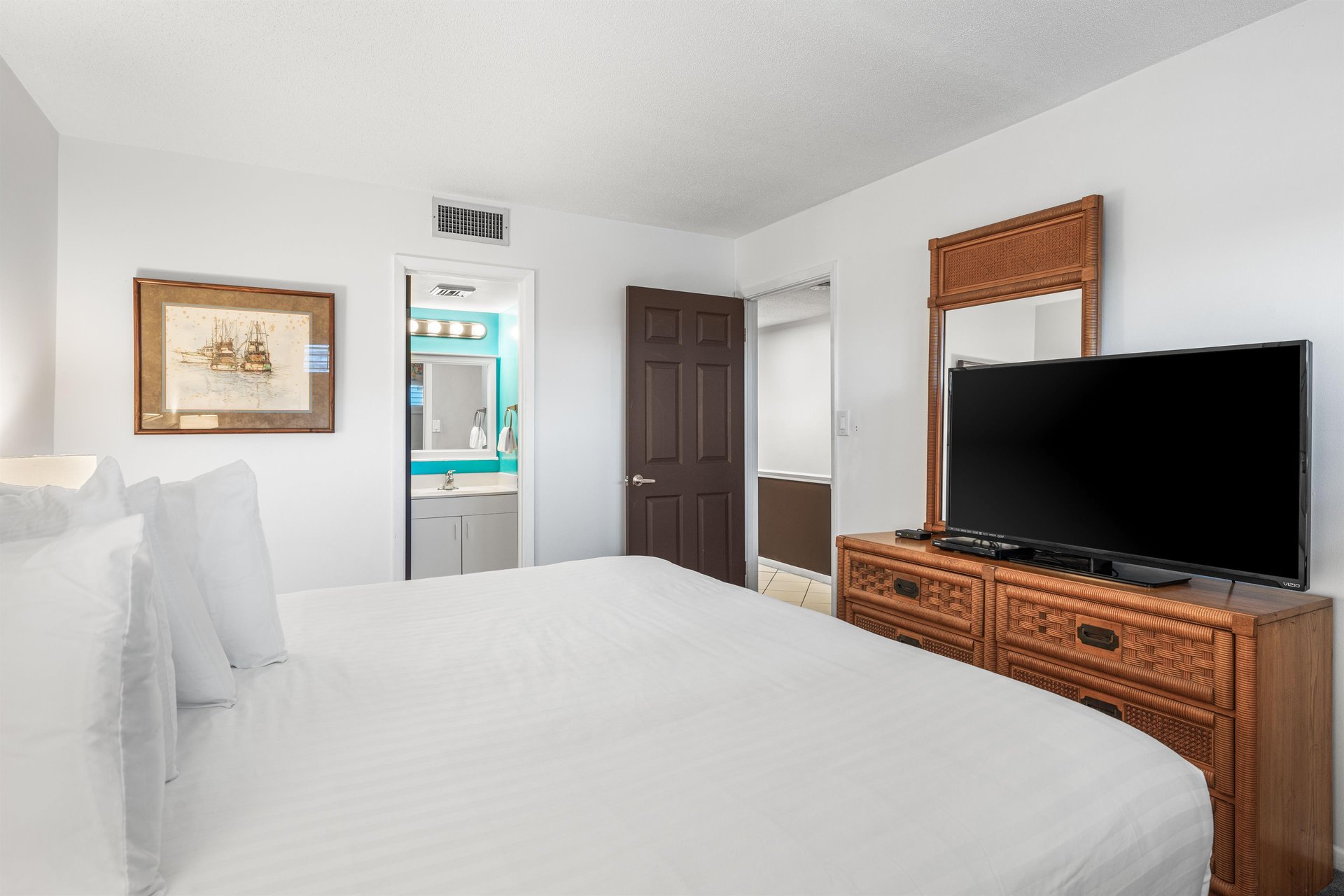 HSRC Bedroom With King Size Bed, 48 TV,  EnSuite Bathroom