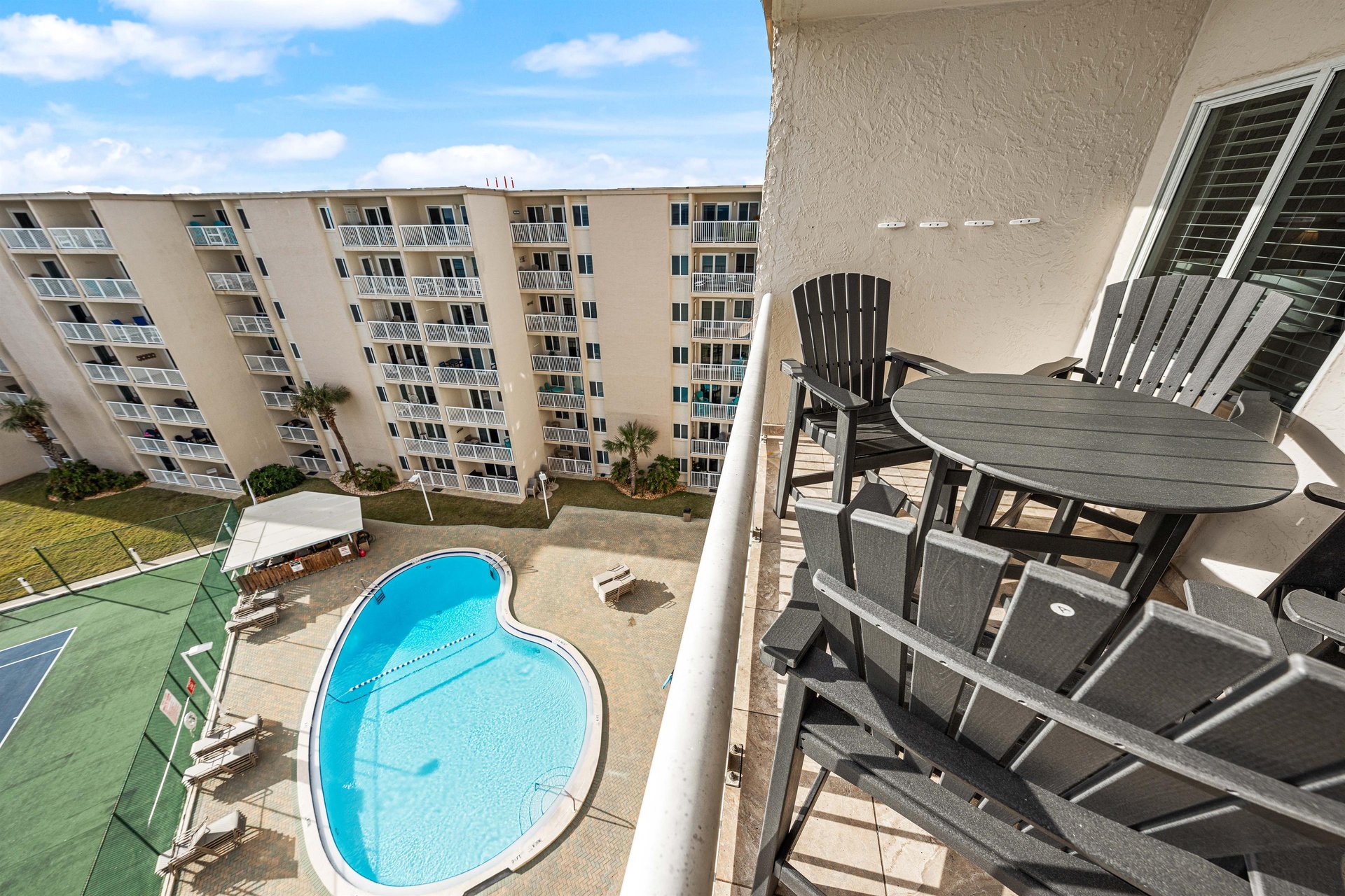 7th Floor Unit