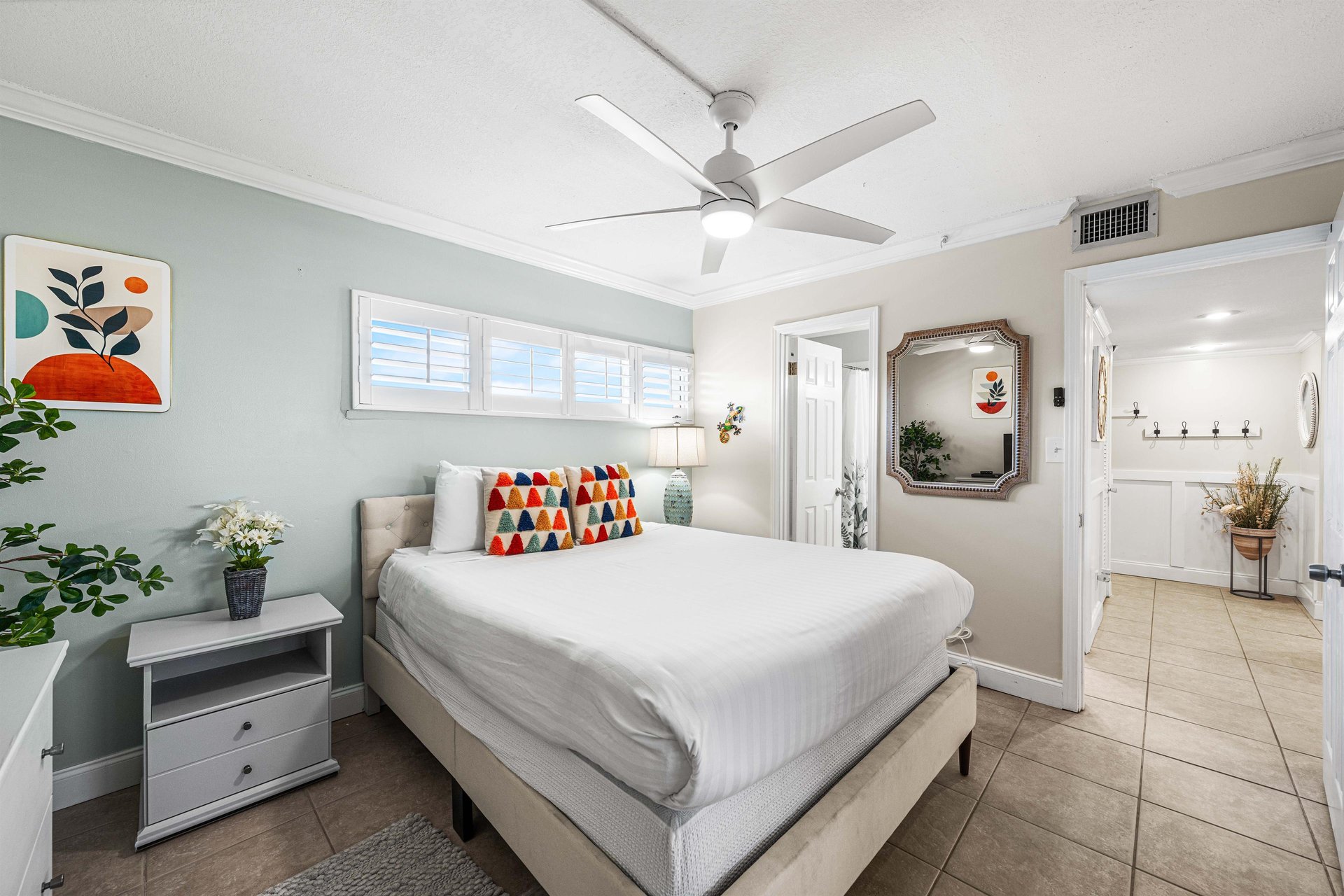 HSRC Guest Bedroom With Queen Bed