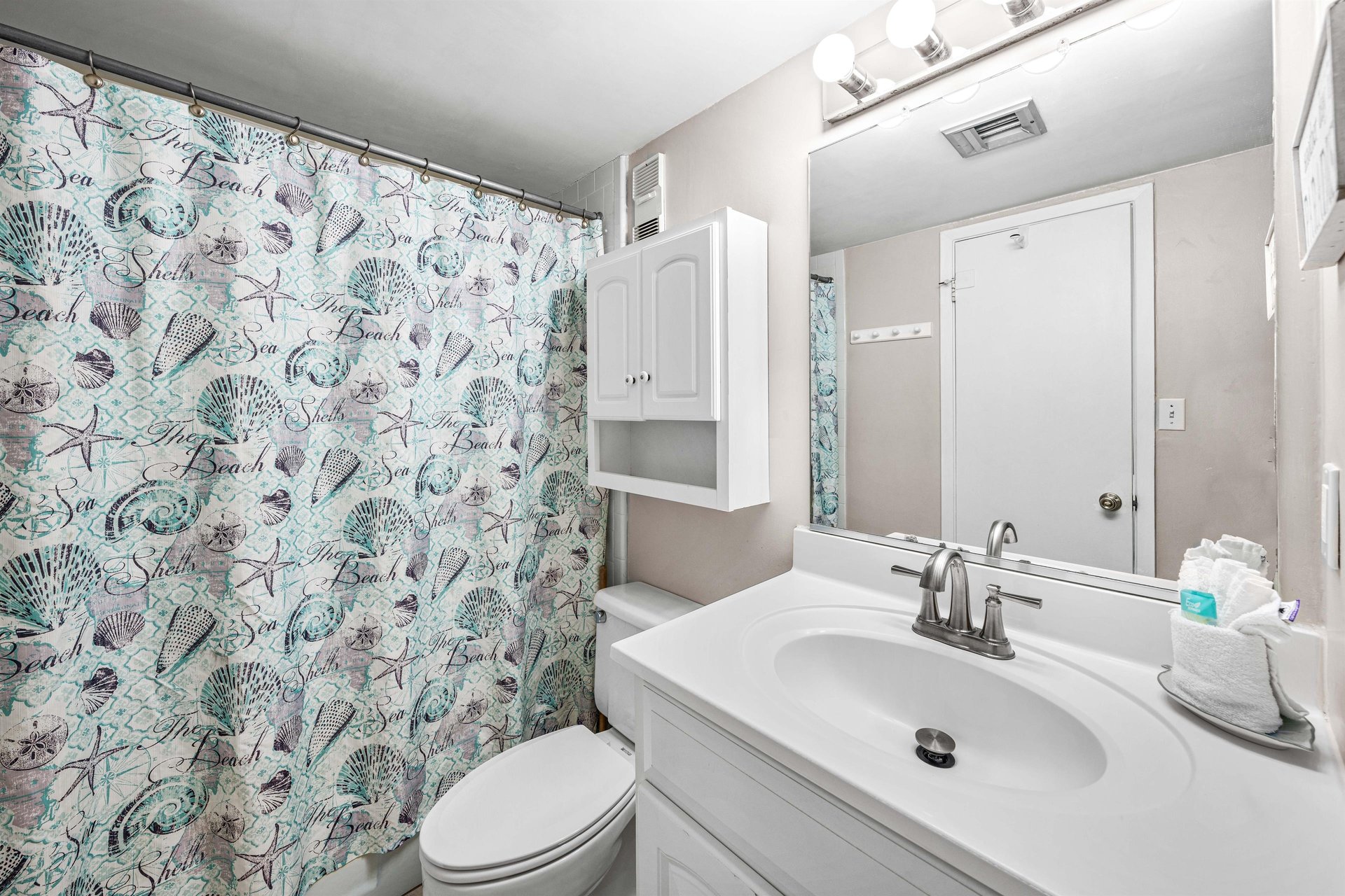 HSRC Bathroom With TubShower Combo