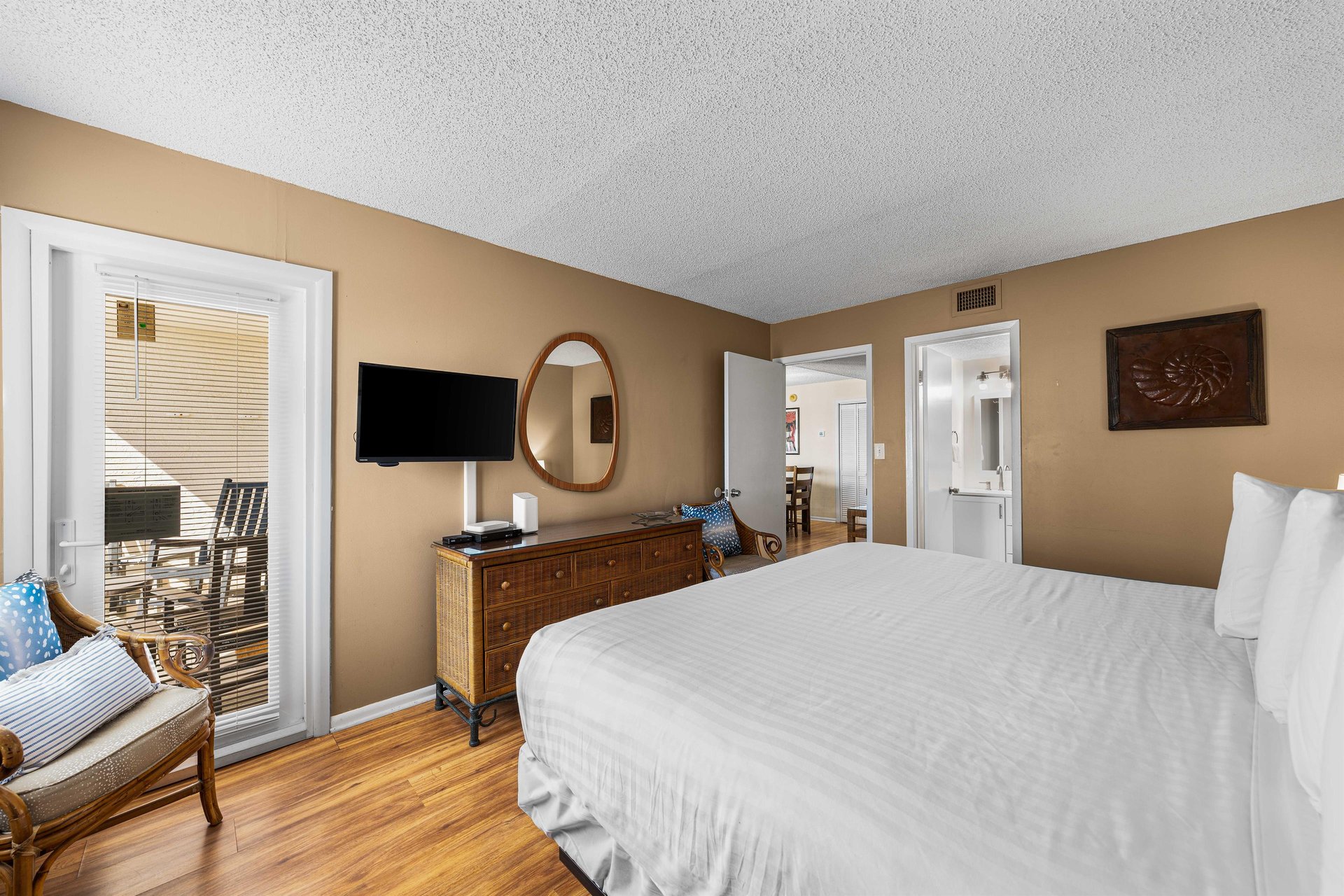 HSRC Master Bedroom With 32 TV