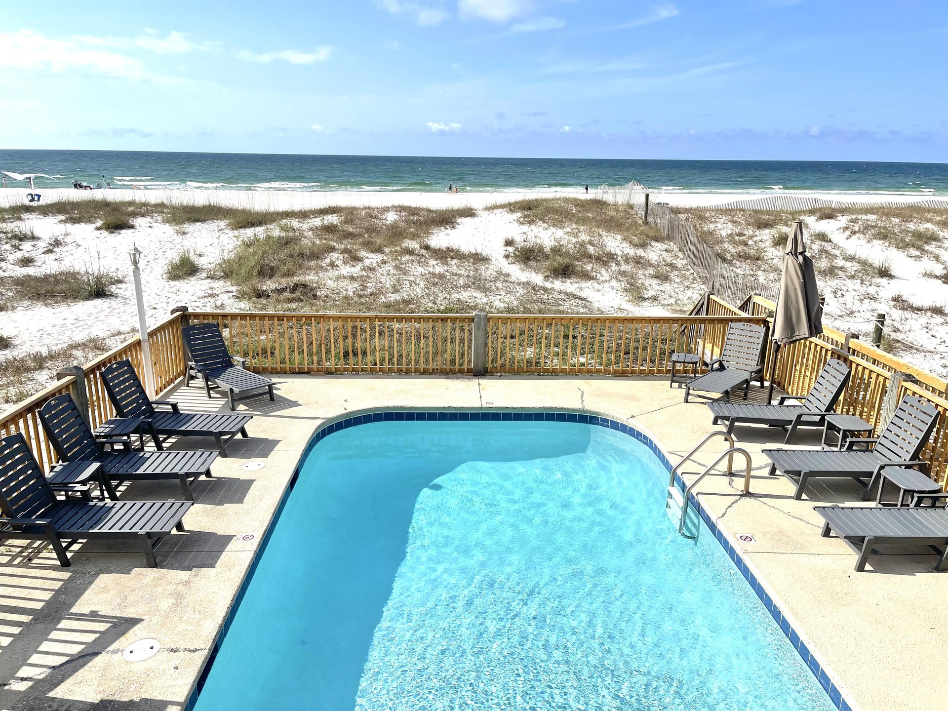 Hypnautic West  Pet Friendly 26