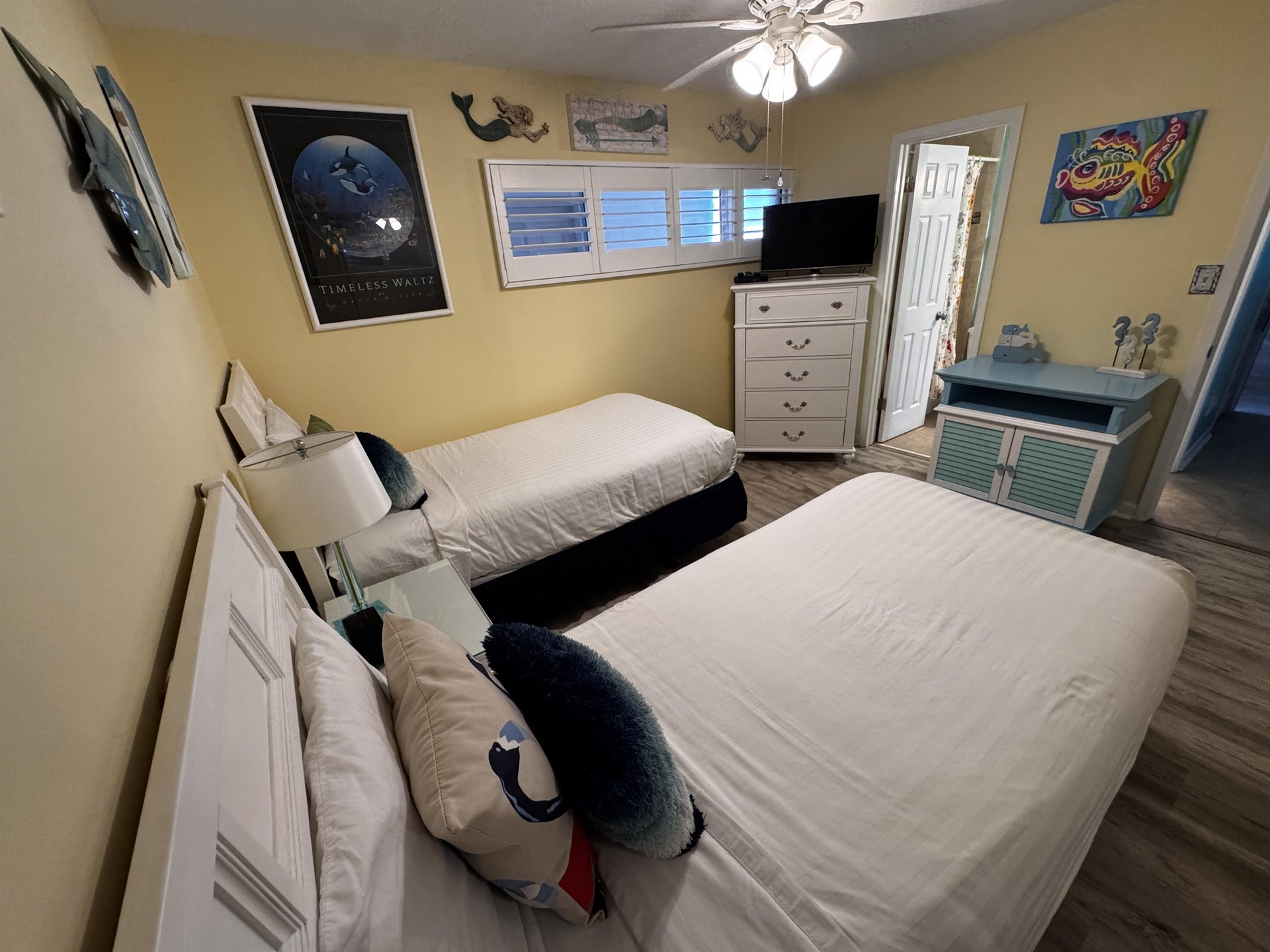 Guest Bedroom With 32 TV  Two Twin Beds