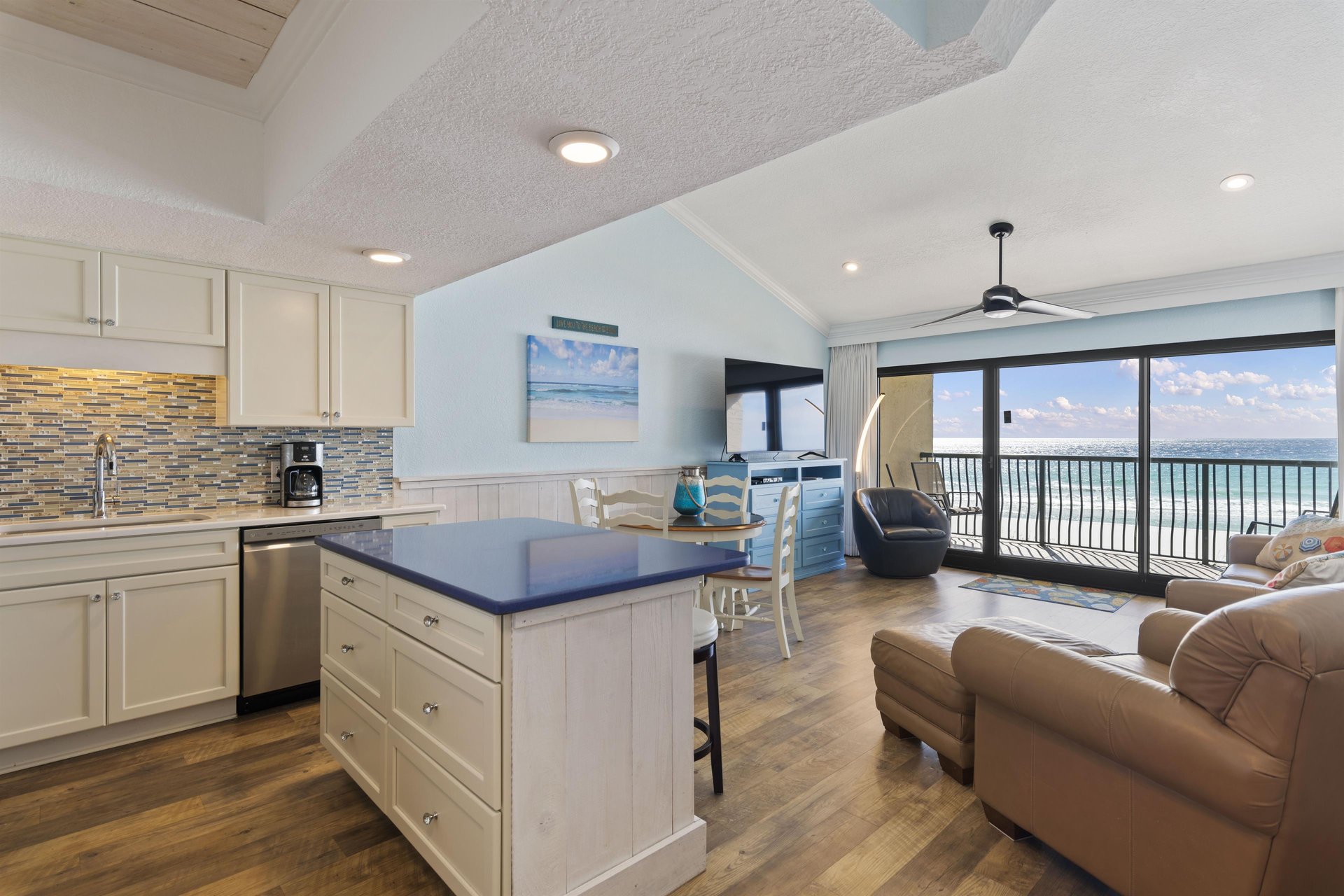 Destin Beach Club 302 7