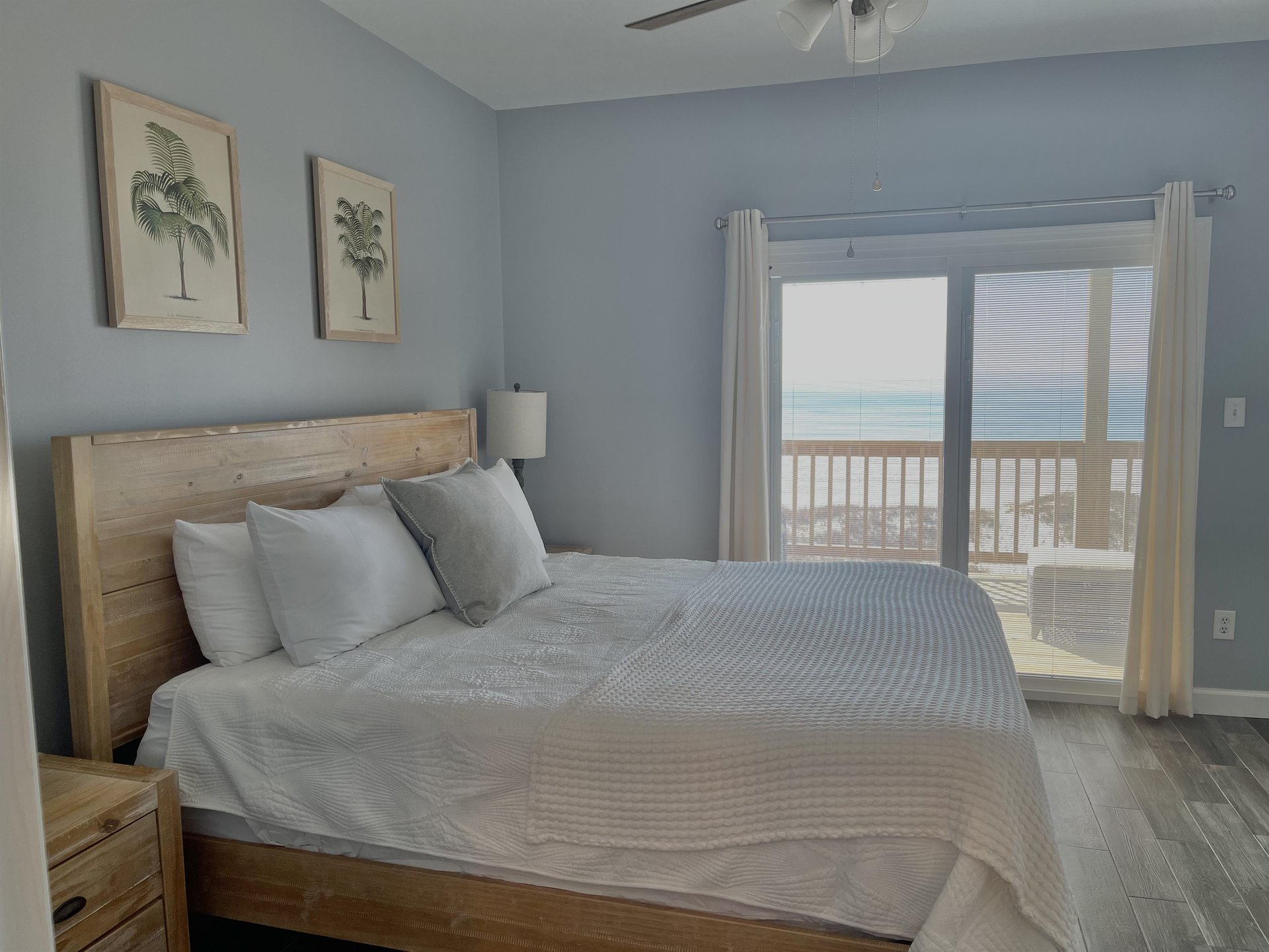 Hypnautic East  Pet Friendly 16