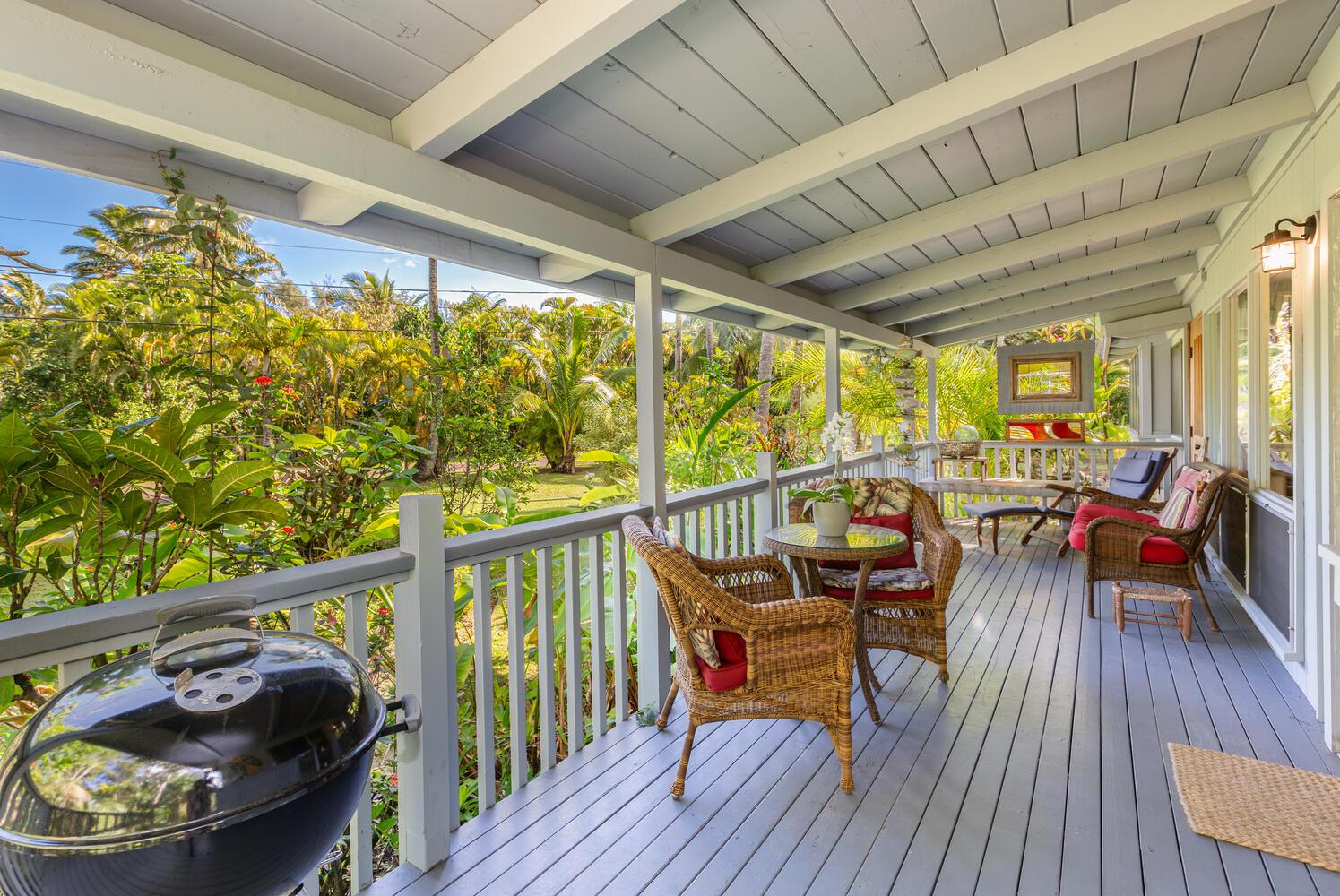 Lanai off living area