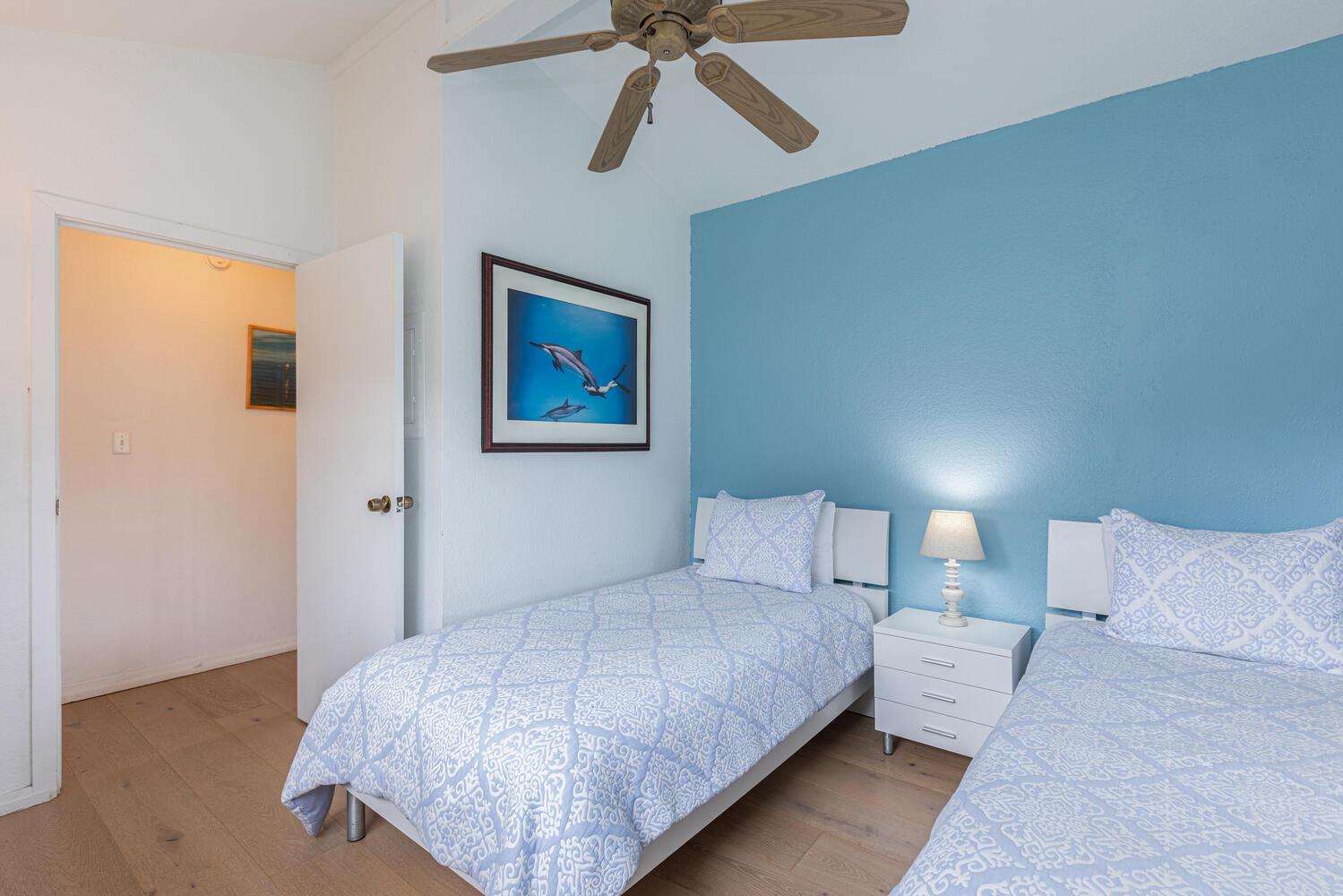 Simplicity shines in this 2nd bedroom