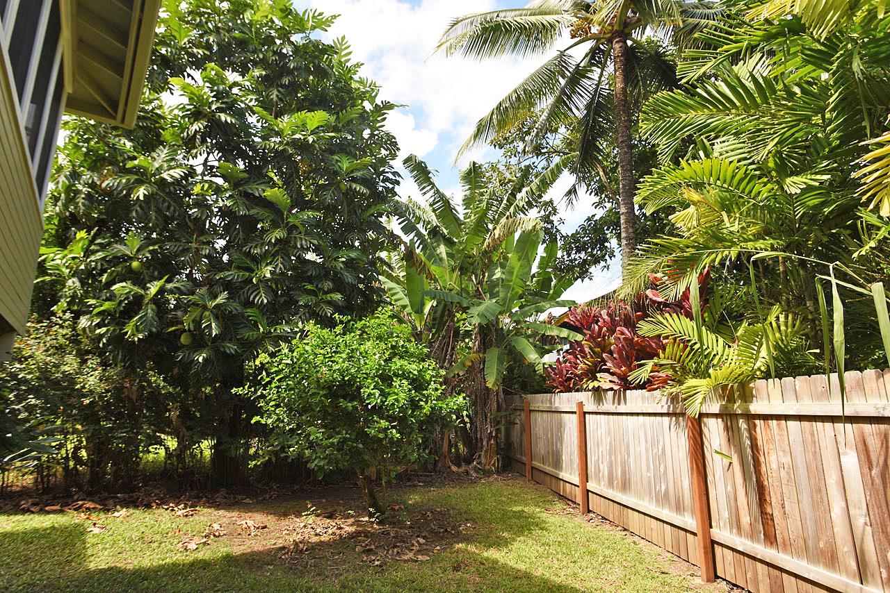 Hale Tatahi Back Yard