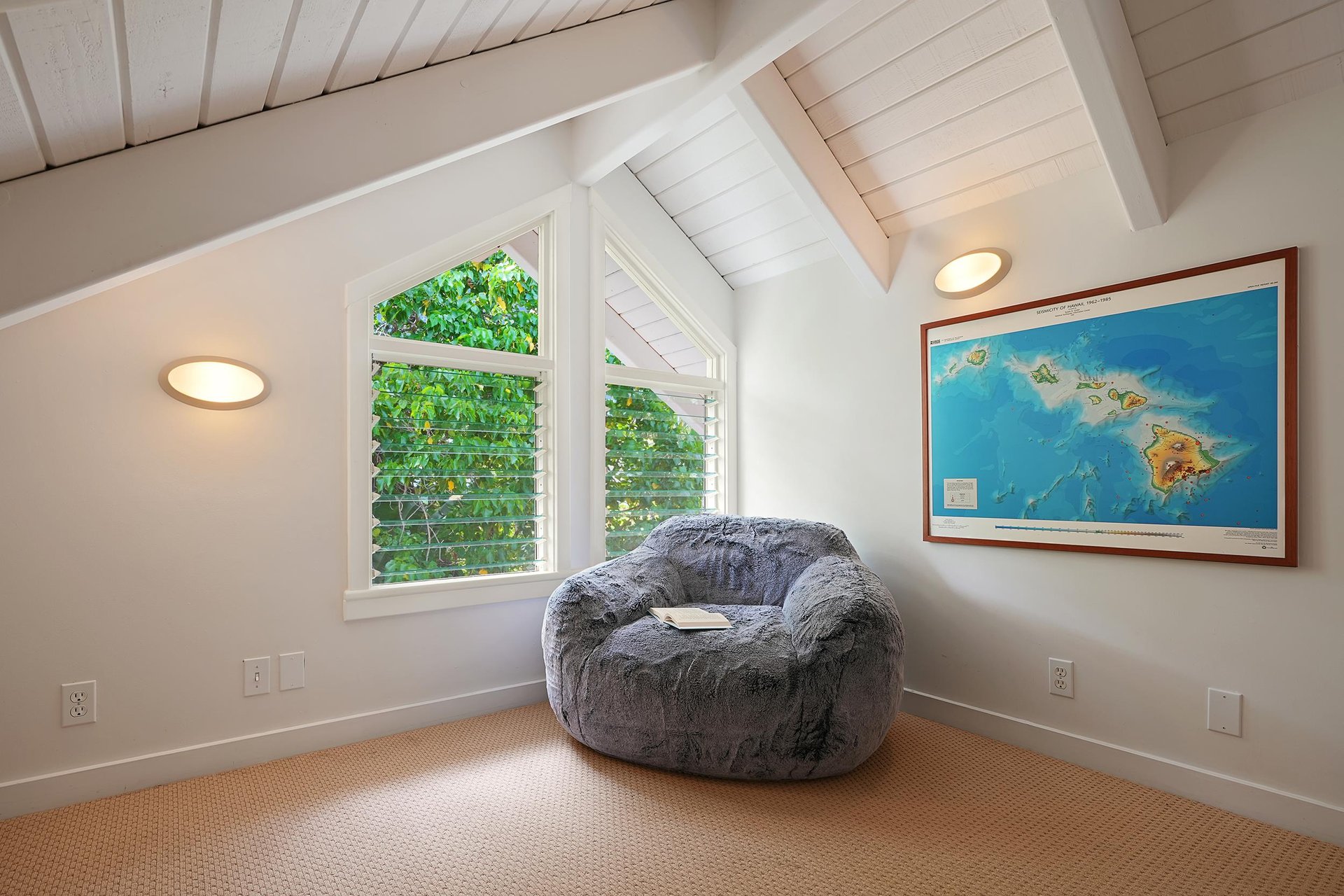 Upstairs reading room