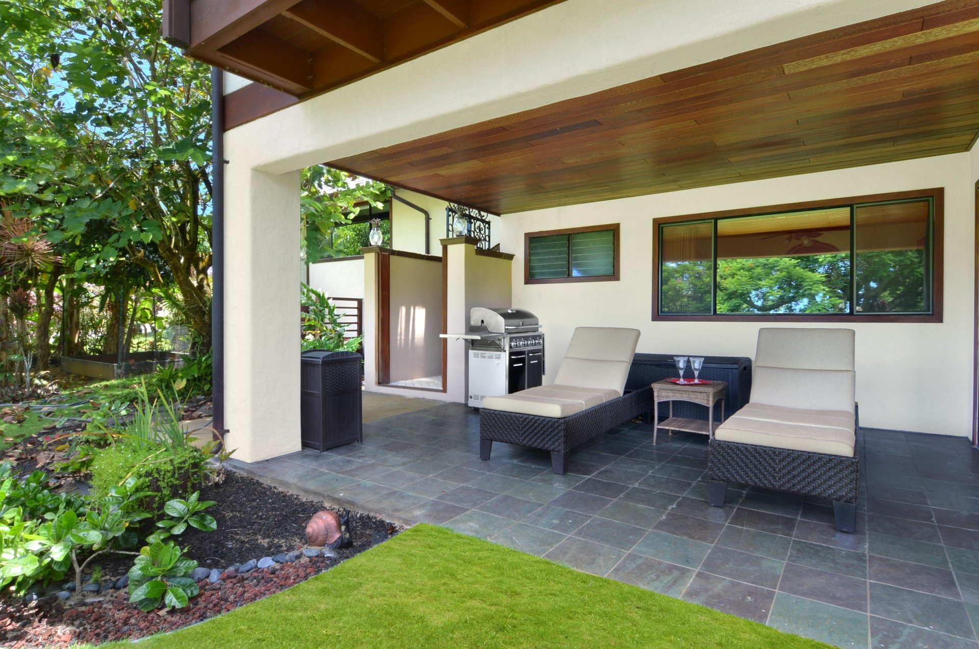 Back Lanai