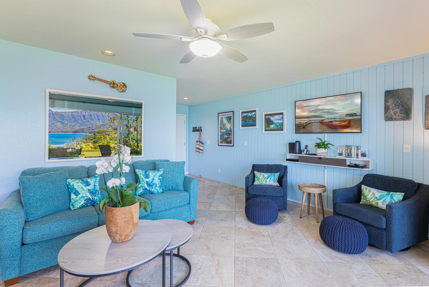 Comfort living decorated in soothing blues and tropical accents