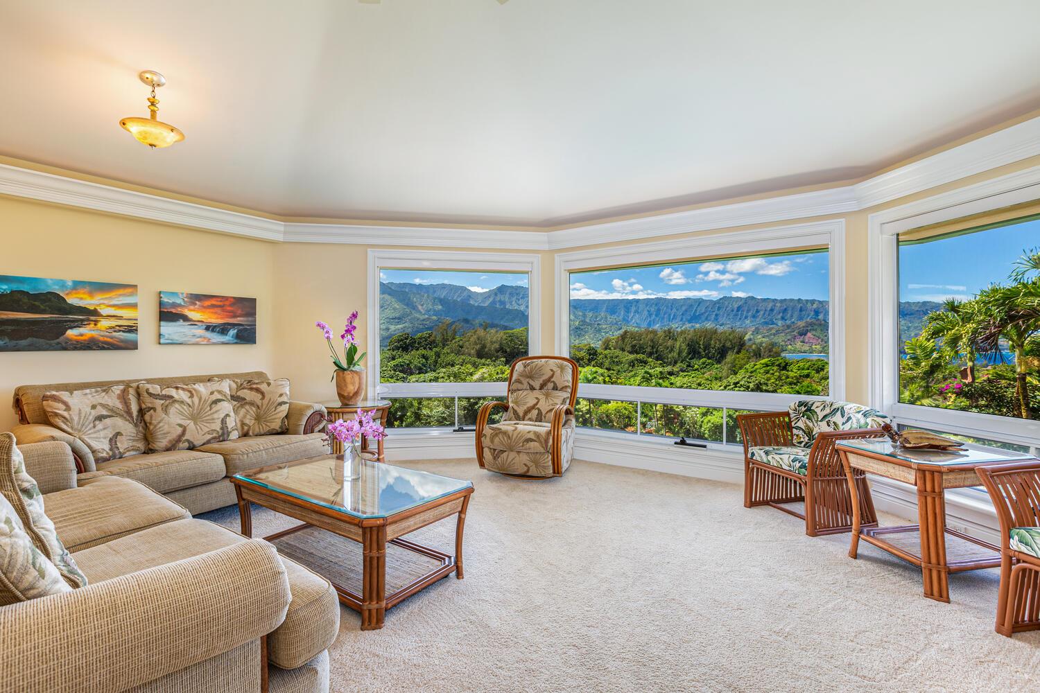 Upstairs great room with magnificent views