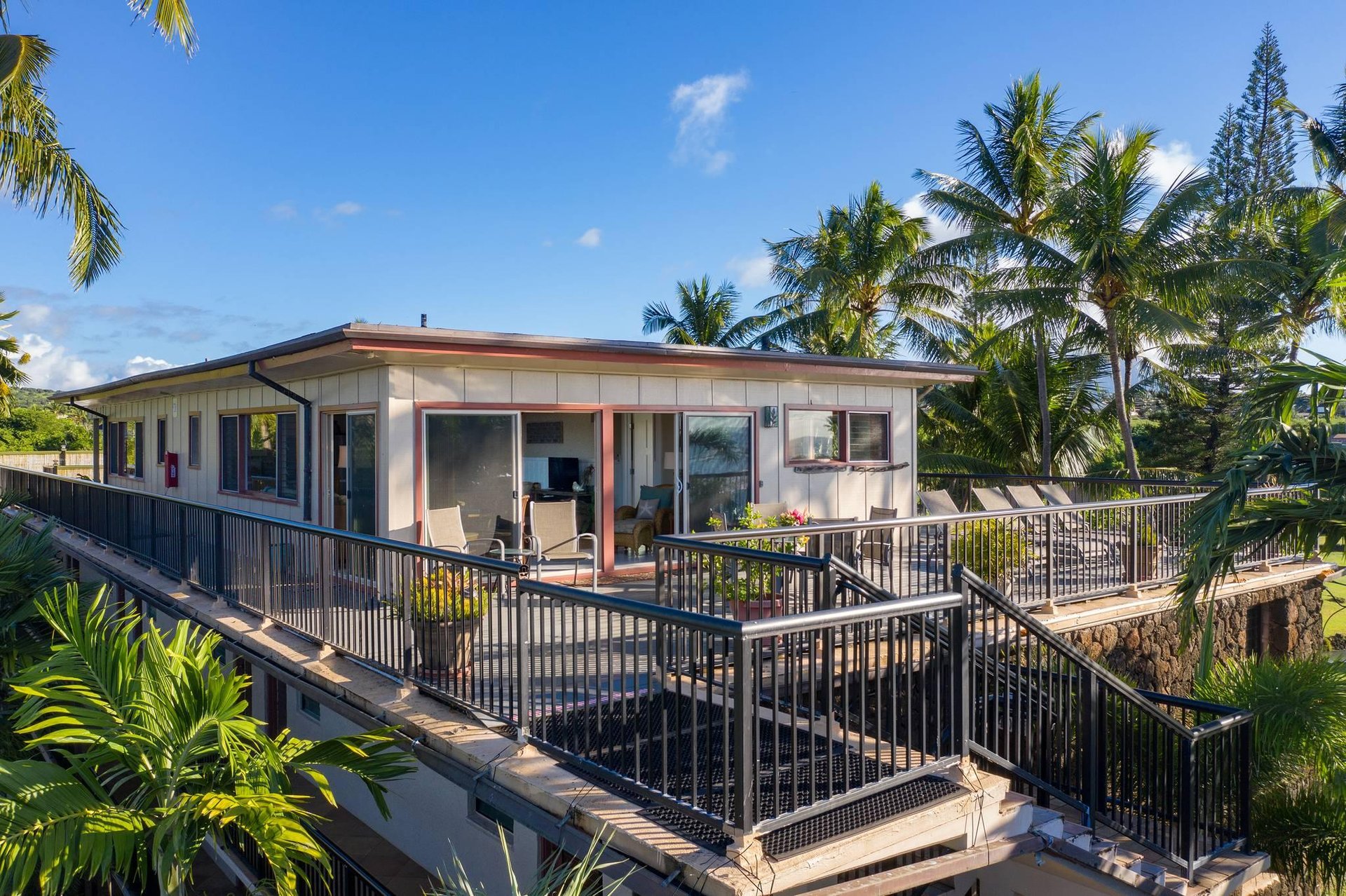 The Penthouse at Prince Kuhio 401