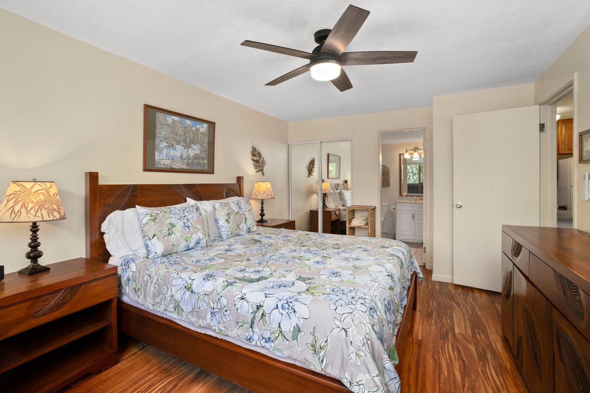 Bedroom with King bed