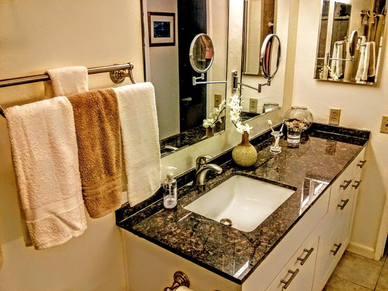 Bathroom vanity with granite countertop