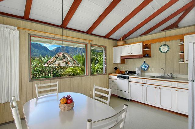 Dining AreaKitchen