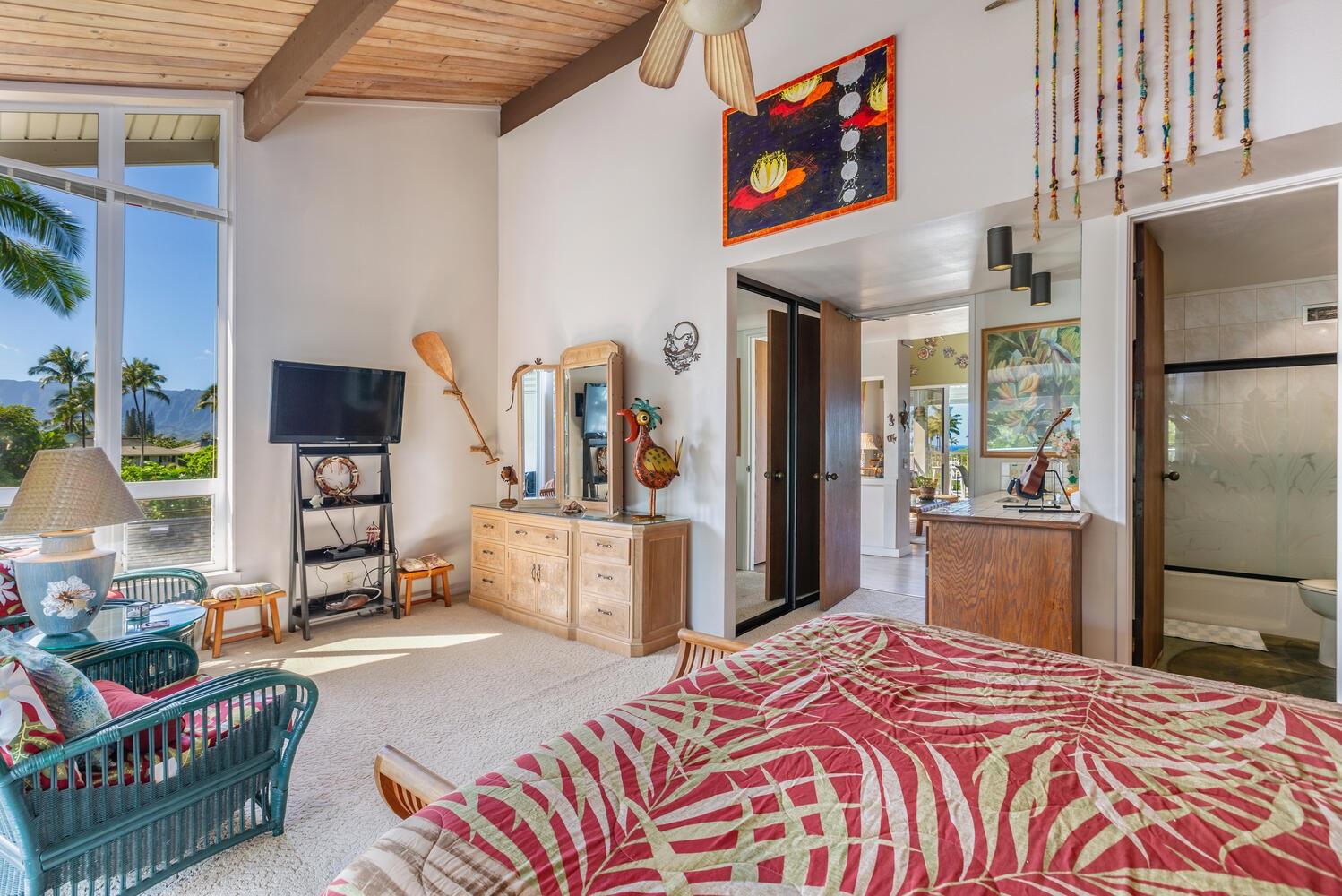 Master bedroom with private lanai