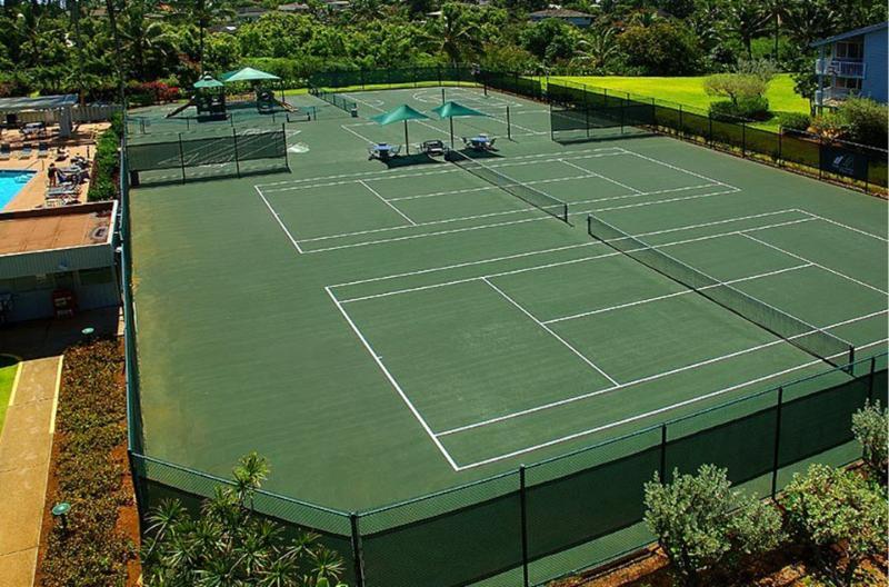 Rec area with tennis, pickleball, shuffleboard, basketball