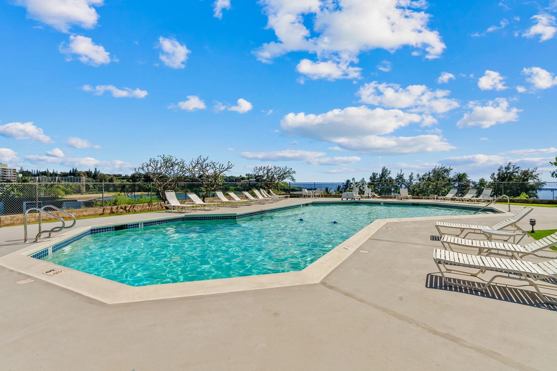 Banyan Harbor pool