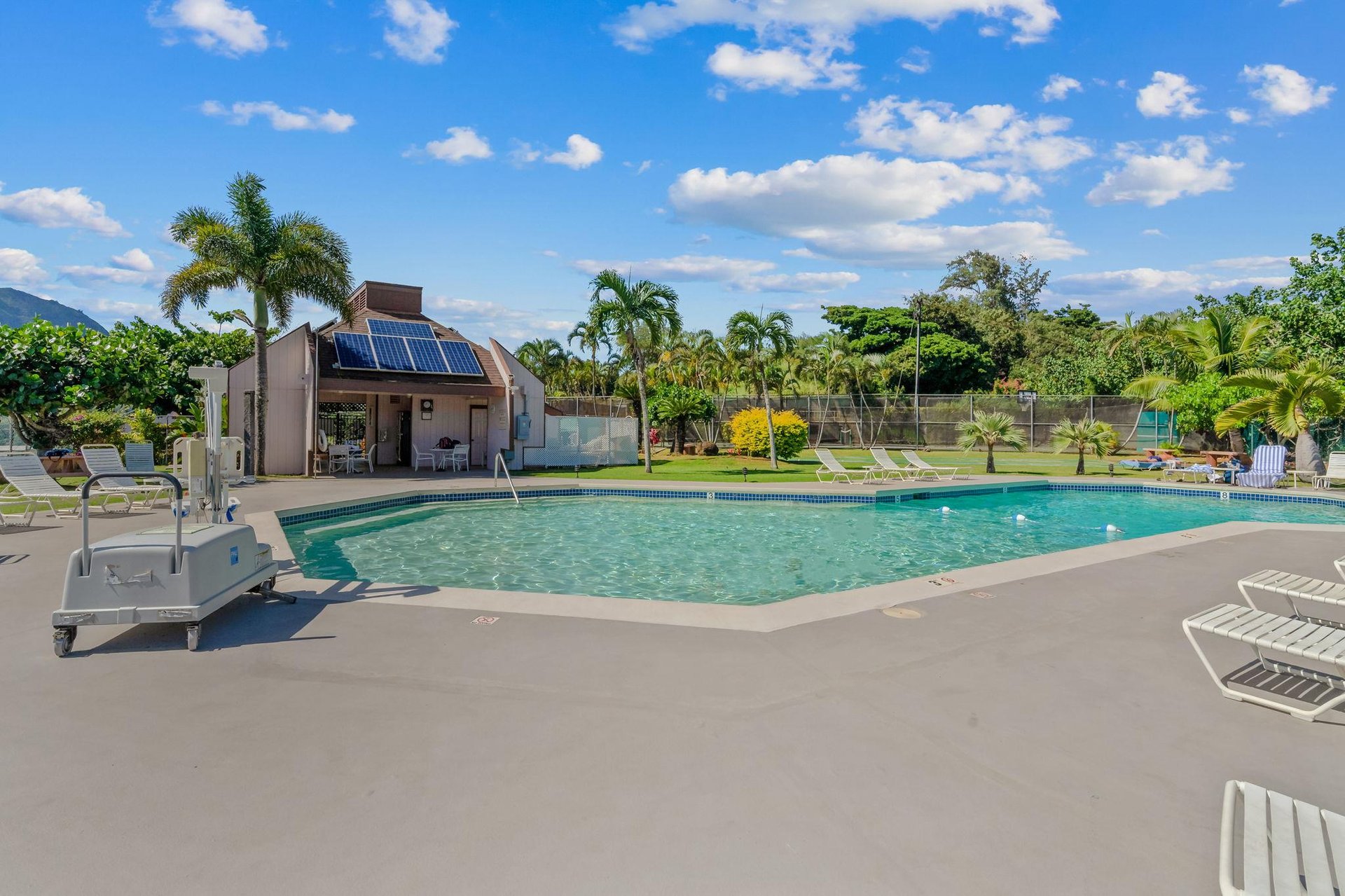 Banyan Harbor pool