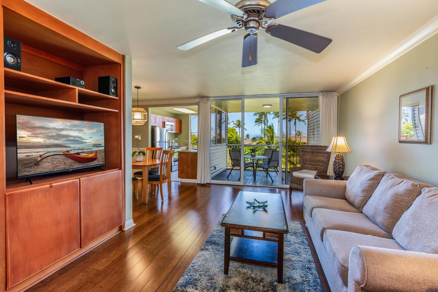 Living area has flat screen TV