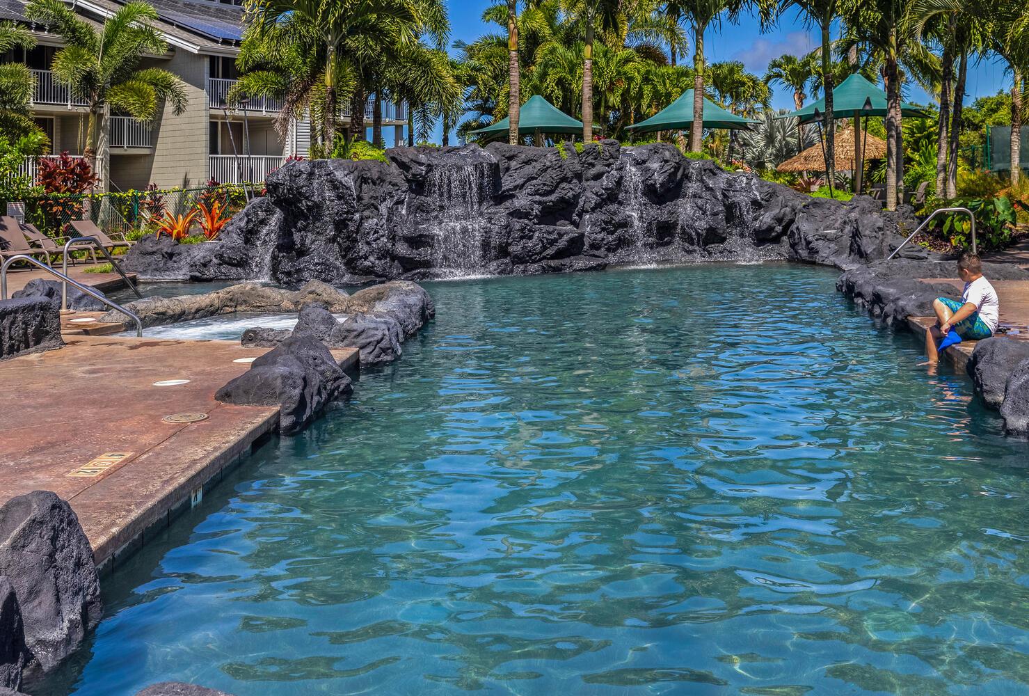 The Cliffs pool