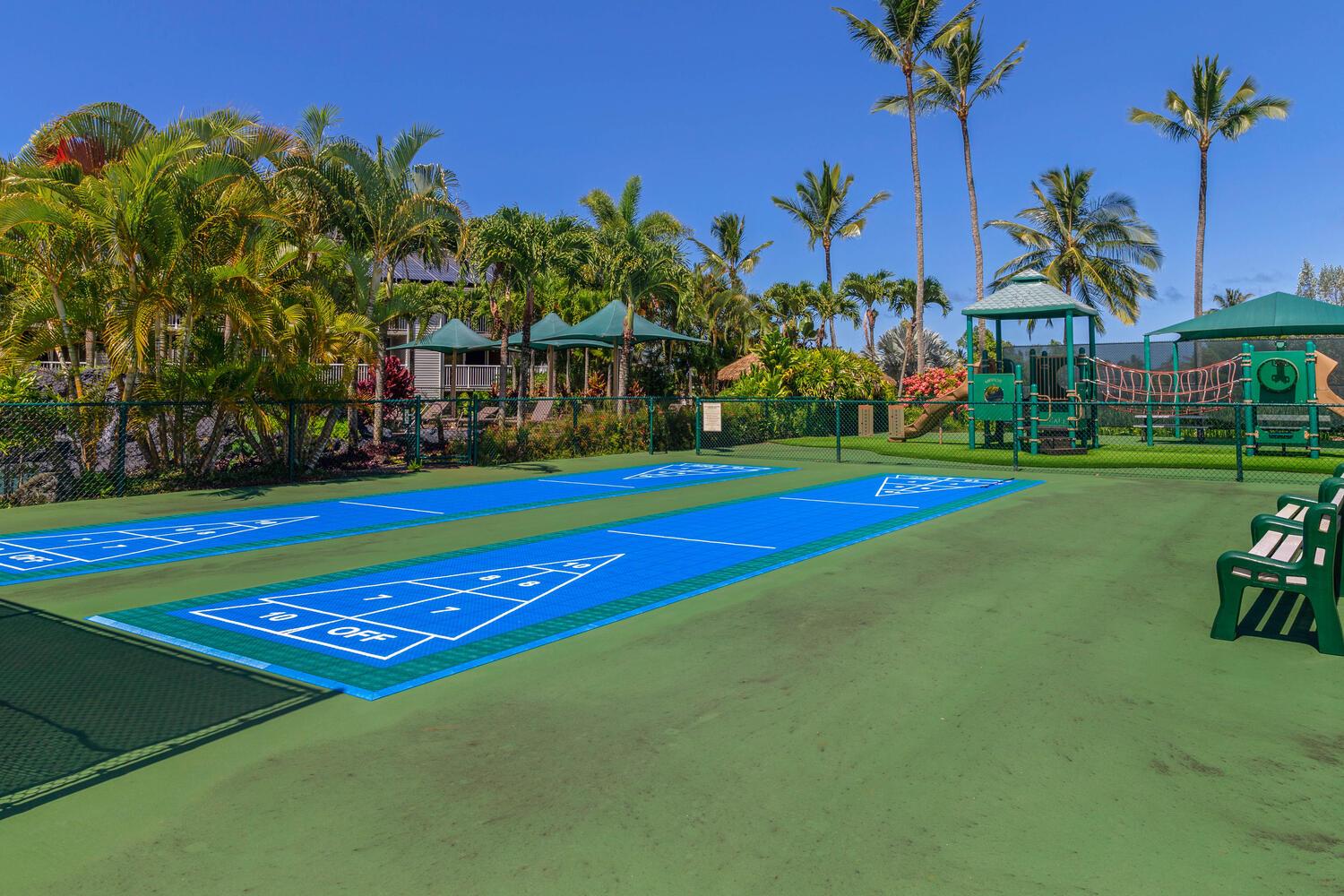 The Cliffs shuffle board court