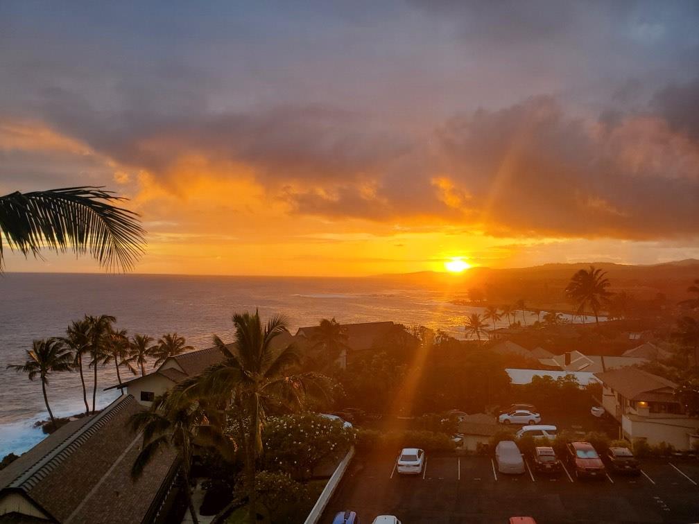 Watch Beautiful Sunsets from the Lanai