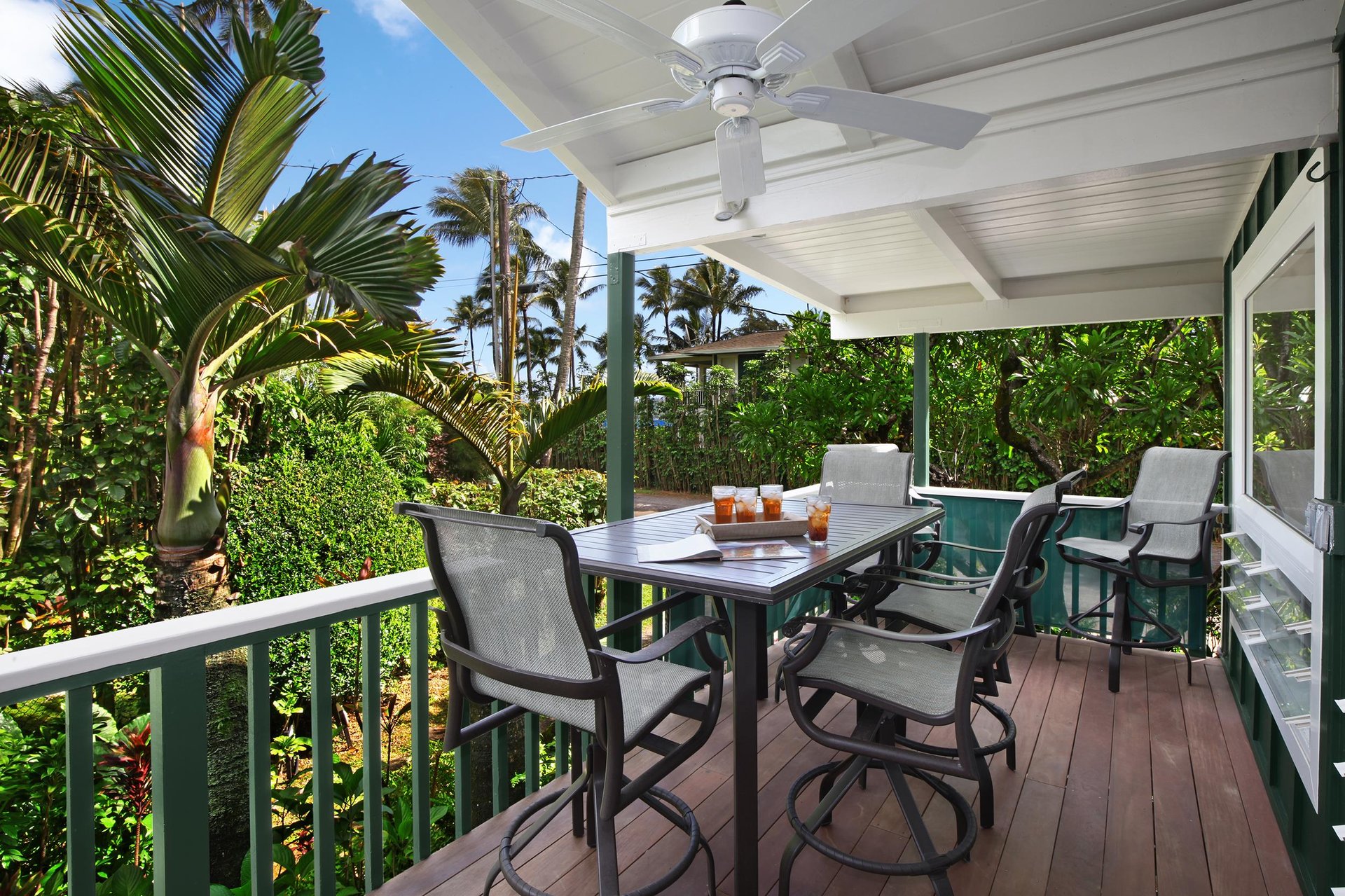 Enjoy dining out on the lanai