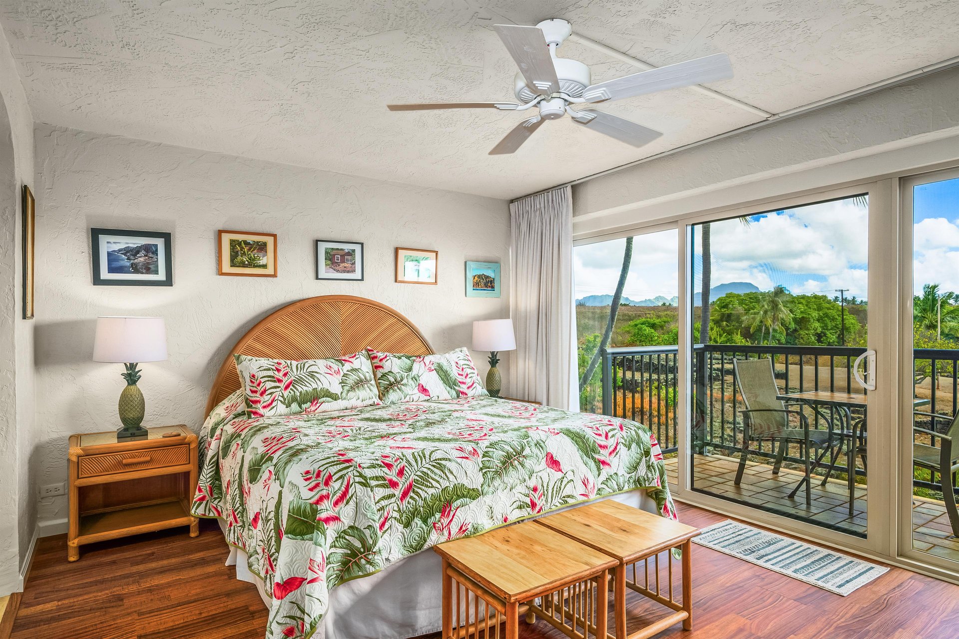 Bedroom with King bed