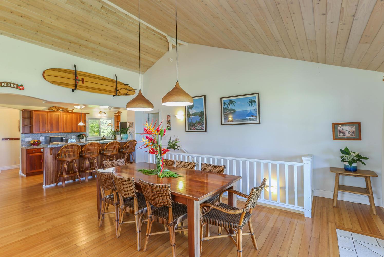 Kitchen dining area